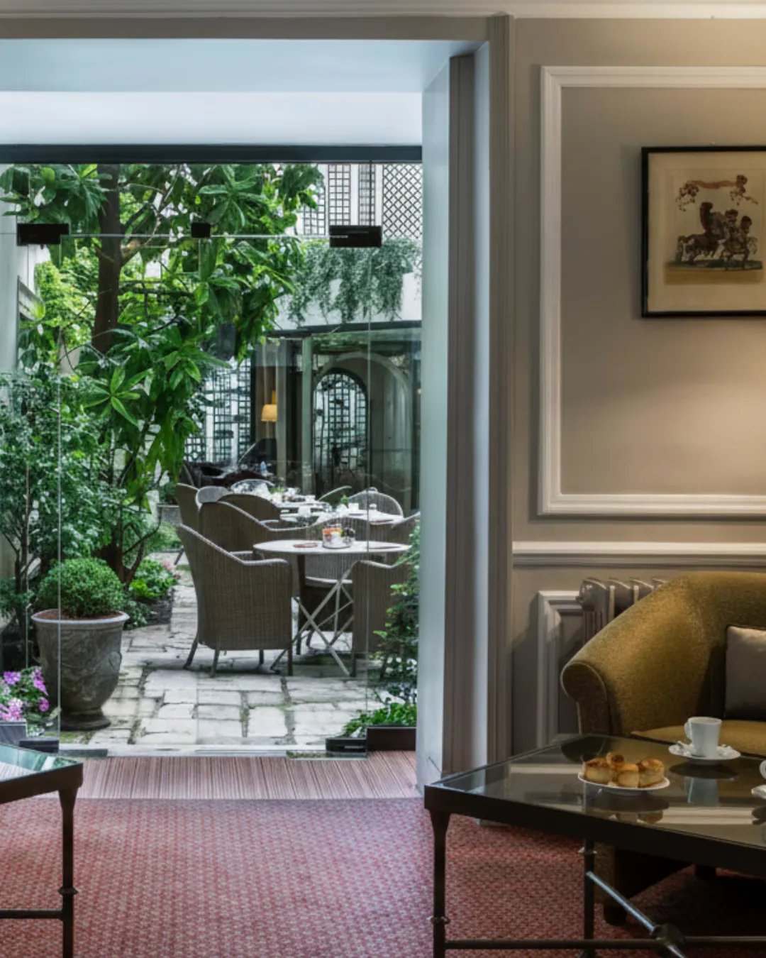 Hôtel des Saints Pères — vibe
