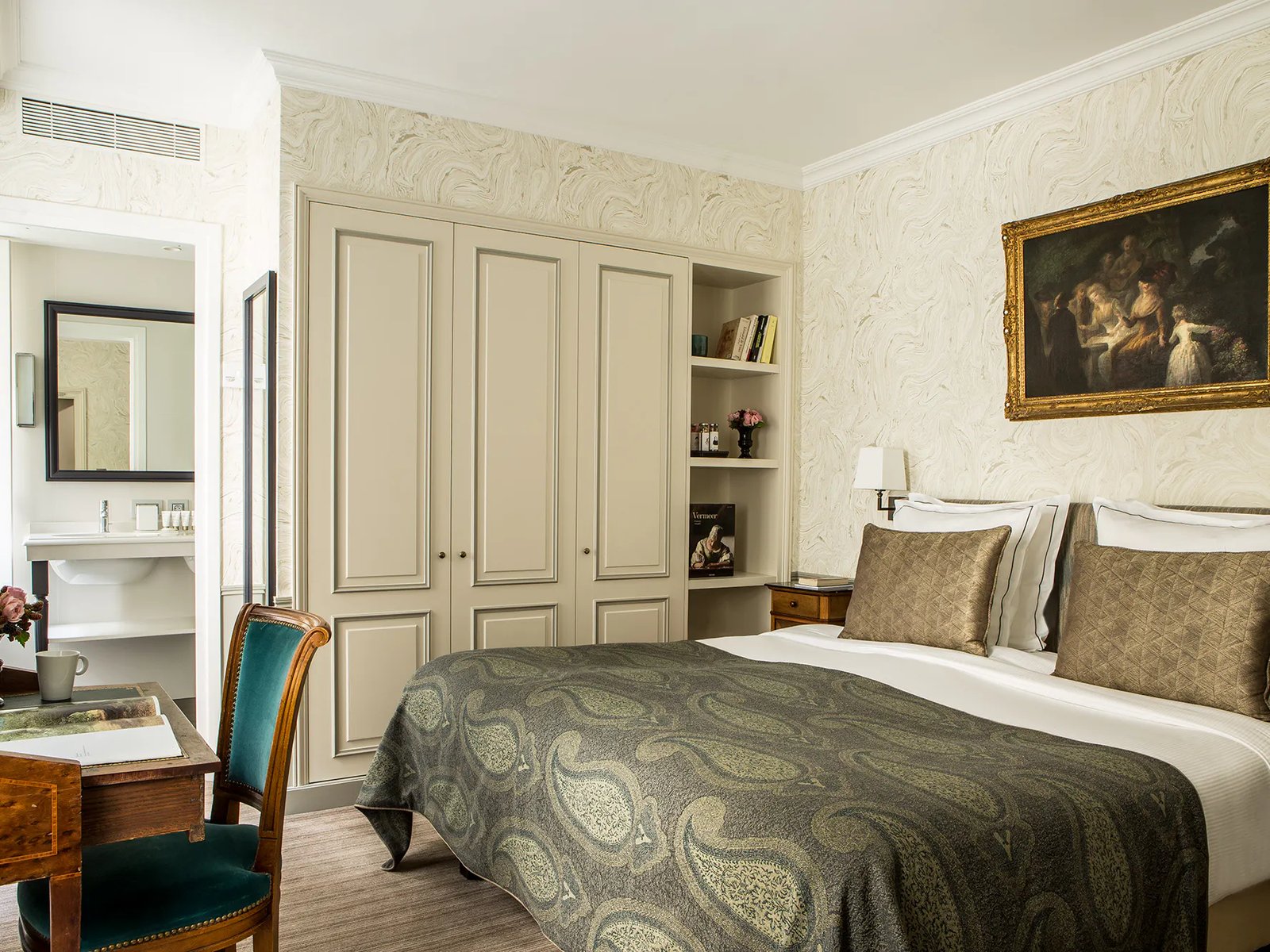 Hôtel des Saints Pères — rooms
