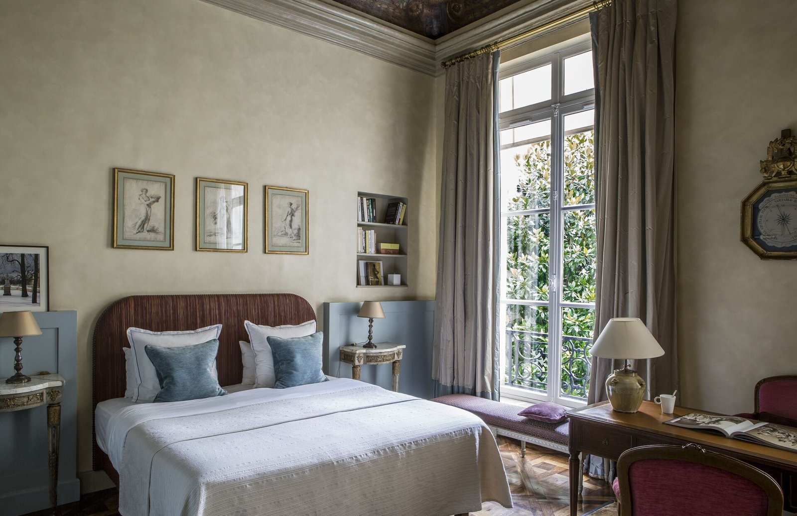 Hôtel des Saints Pères — rooms
