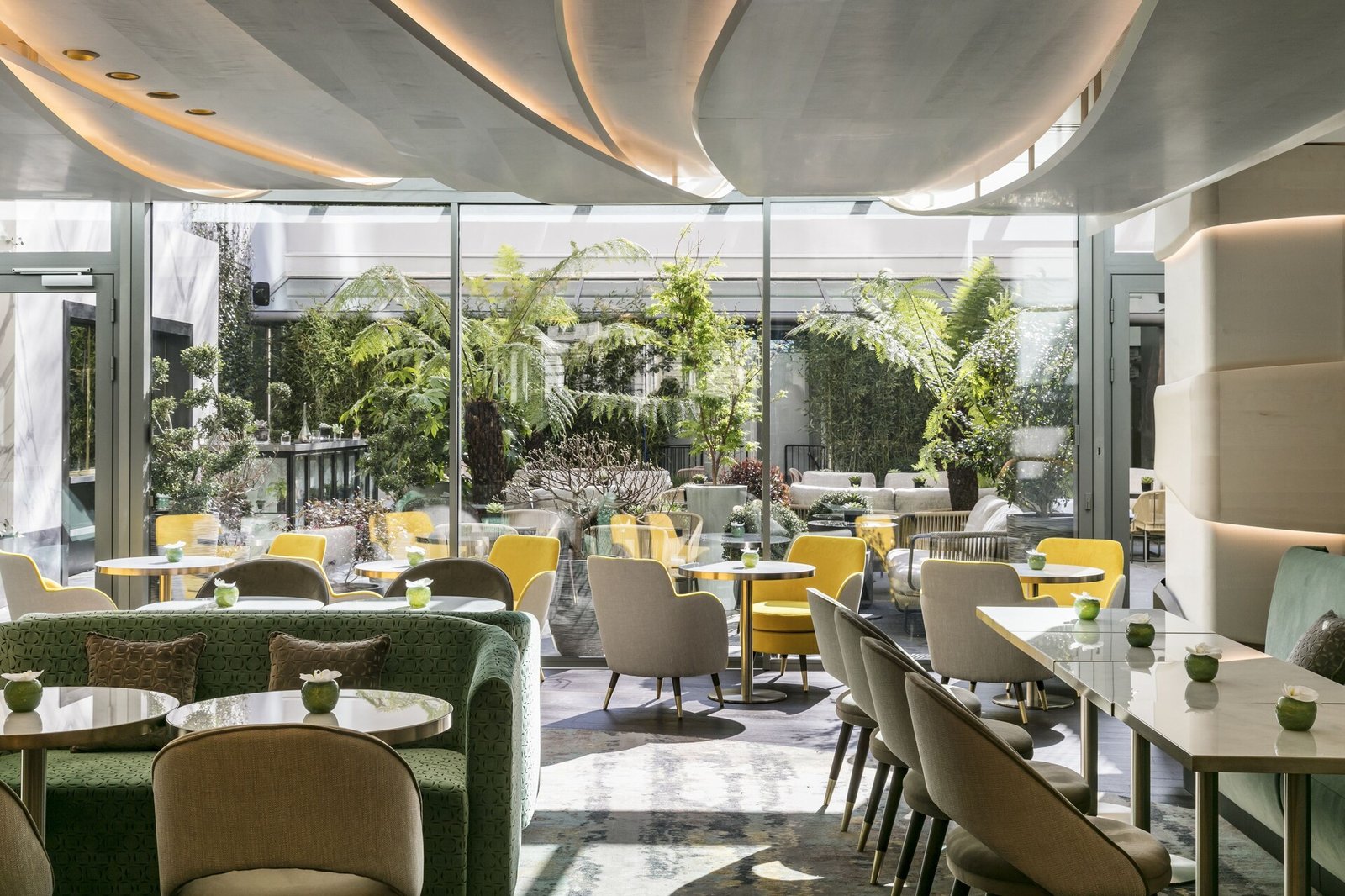 L'Hôtel du Collectionneur — eat & drink