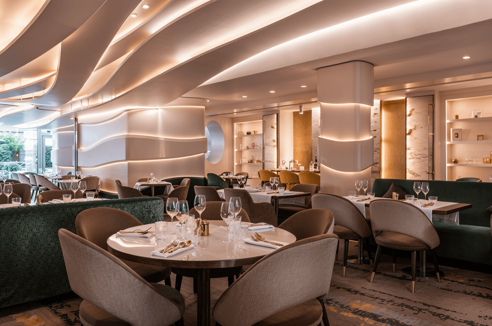 L'Hôtel du Collectionneur — eat & drink