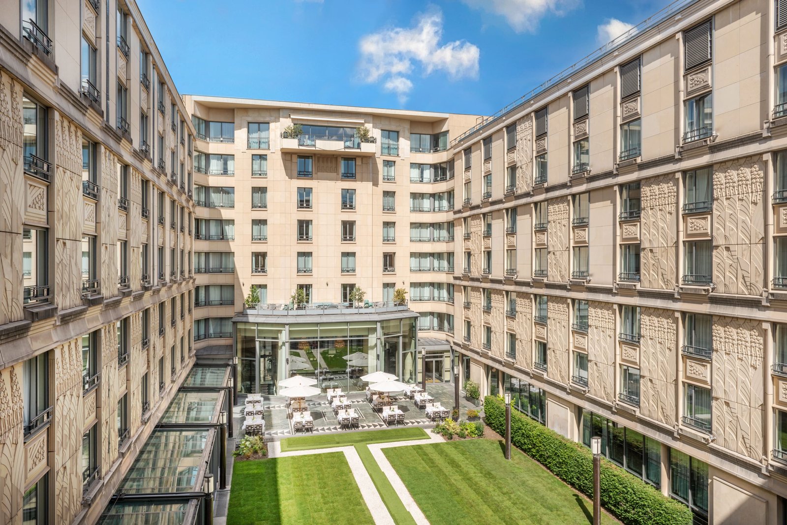 L'Hôtel du Collectionneur, how it began