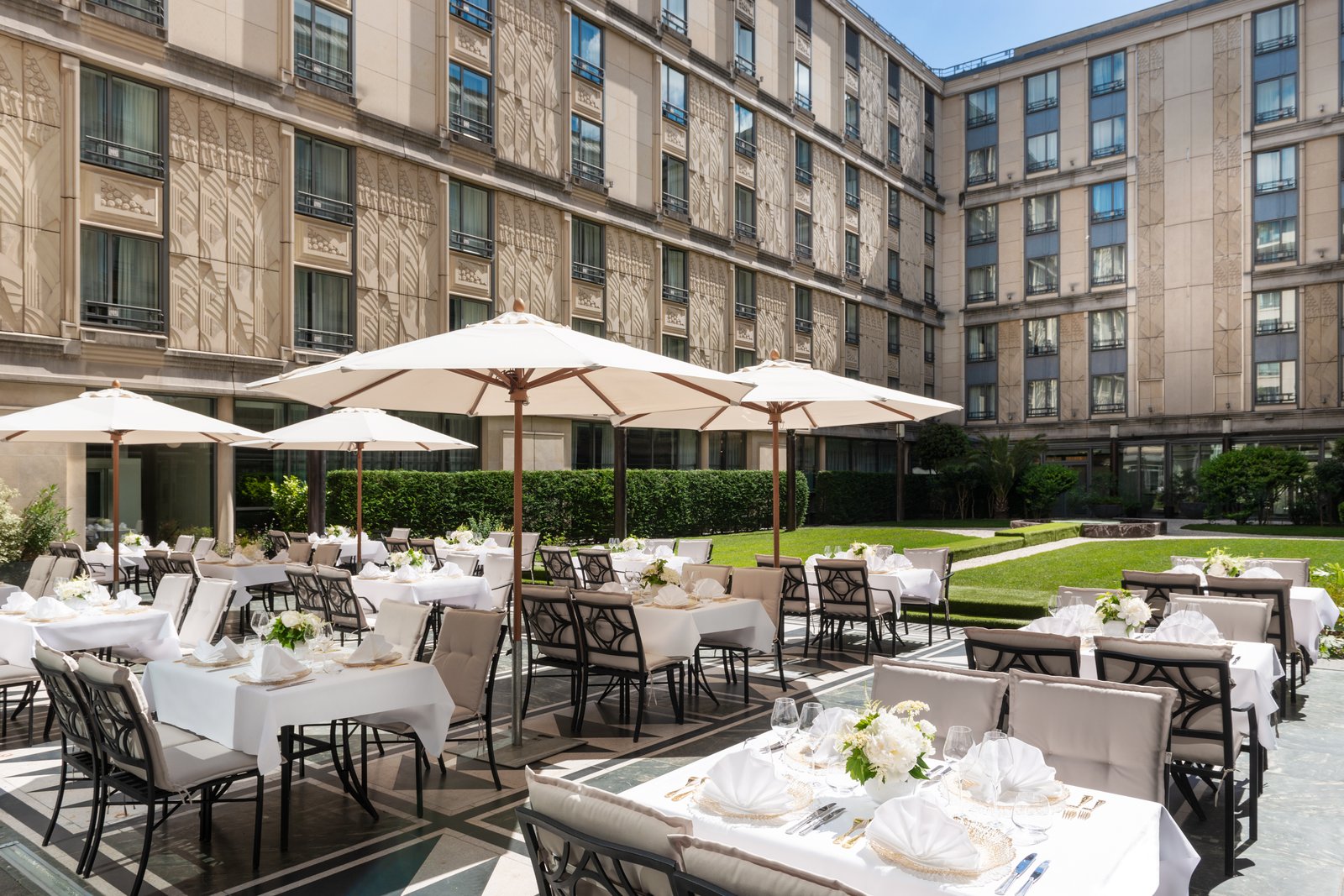 L'Hôtel du Collectionneur — eat & drink