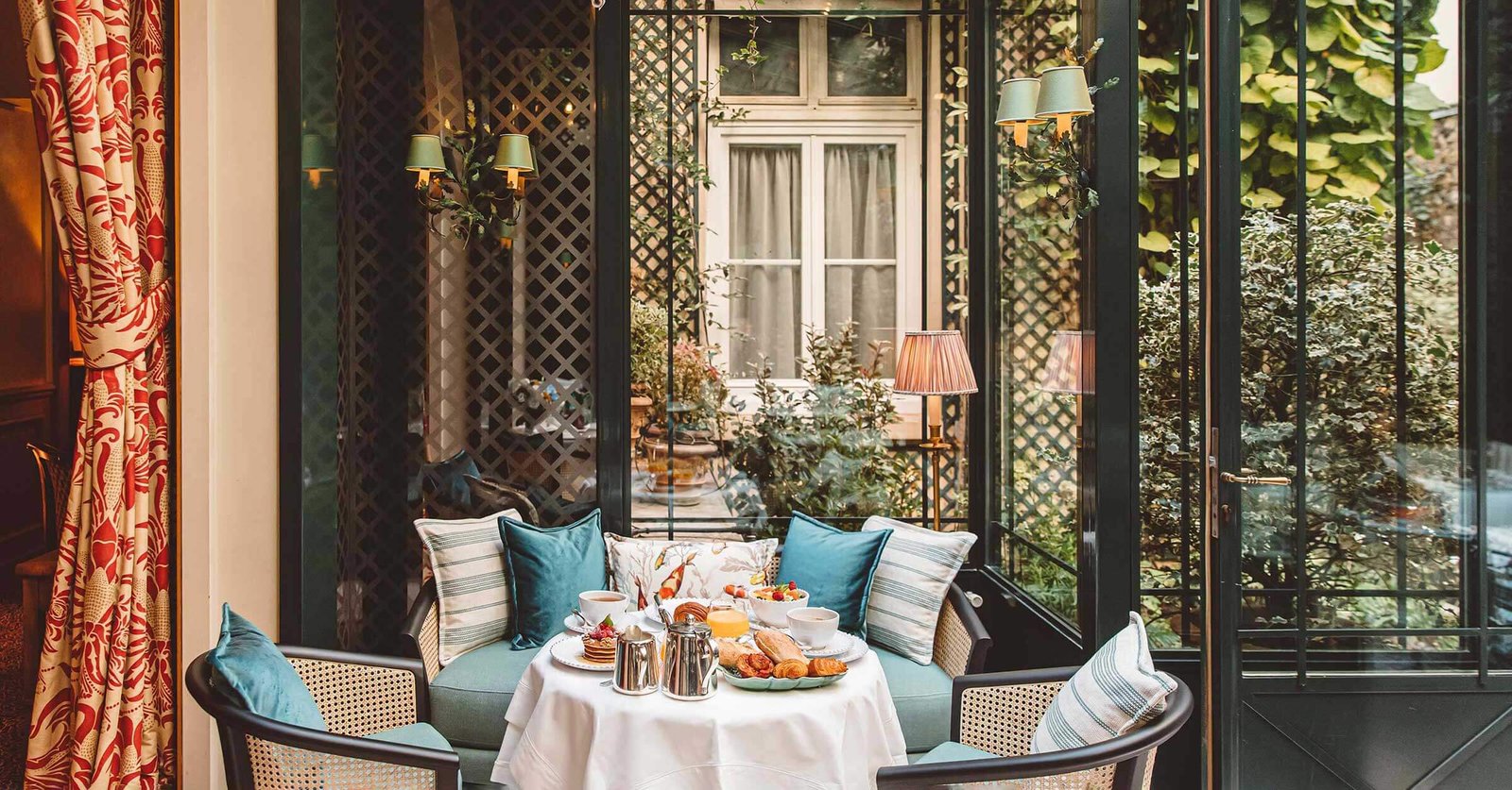 Hôtel de l'Abbaye Saint-Germain — eat & drink