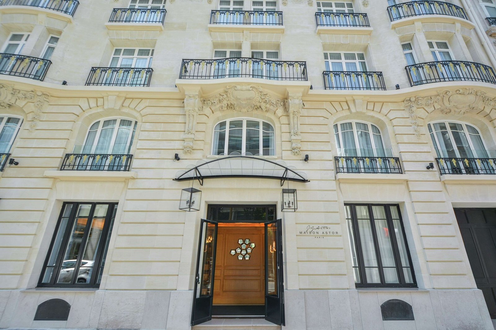 Maison Astor Paris — backstory