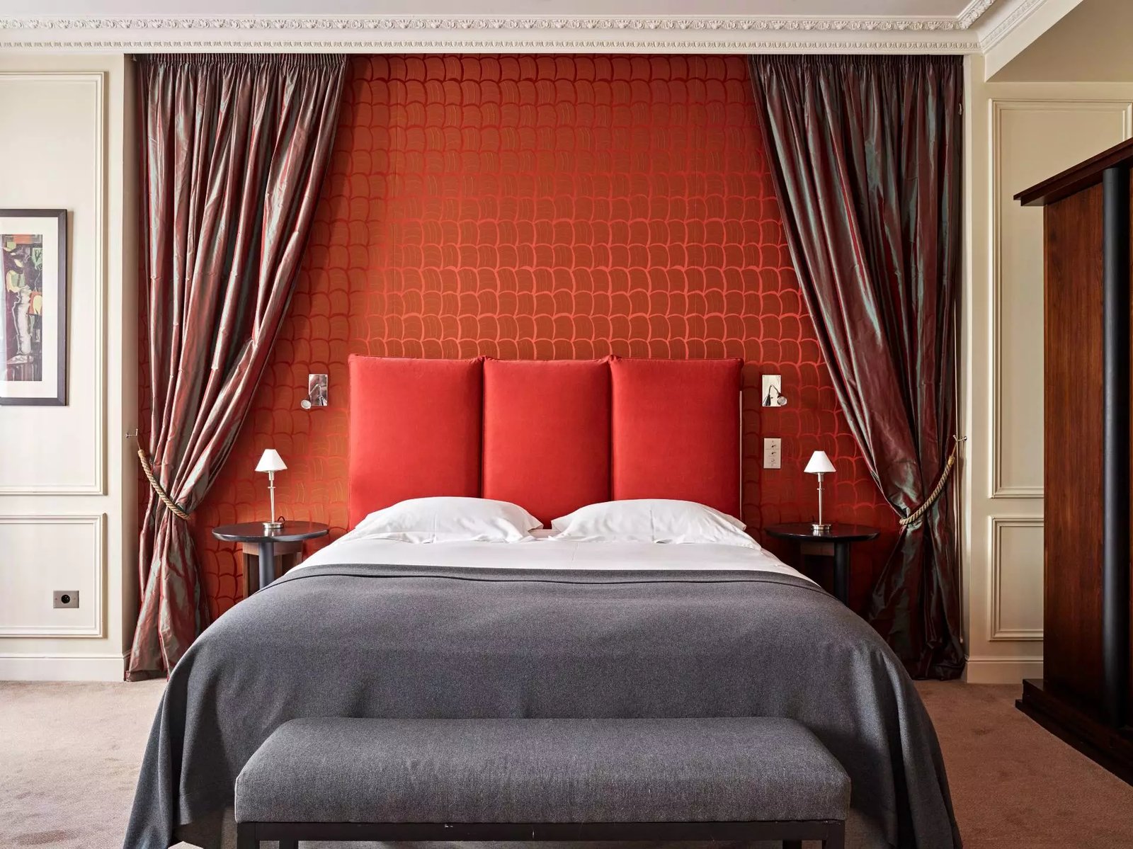 La Tremoille Hotel — rooms