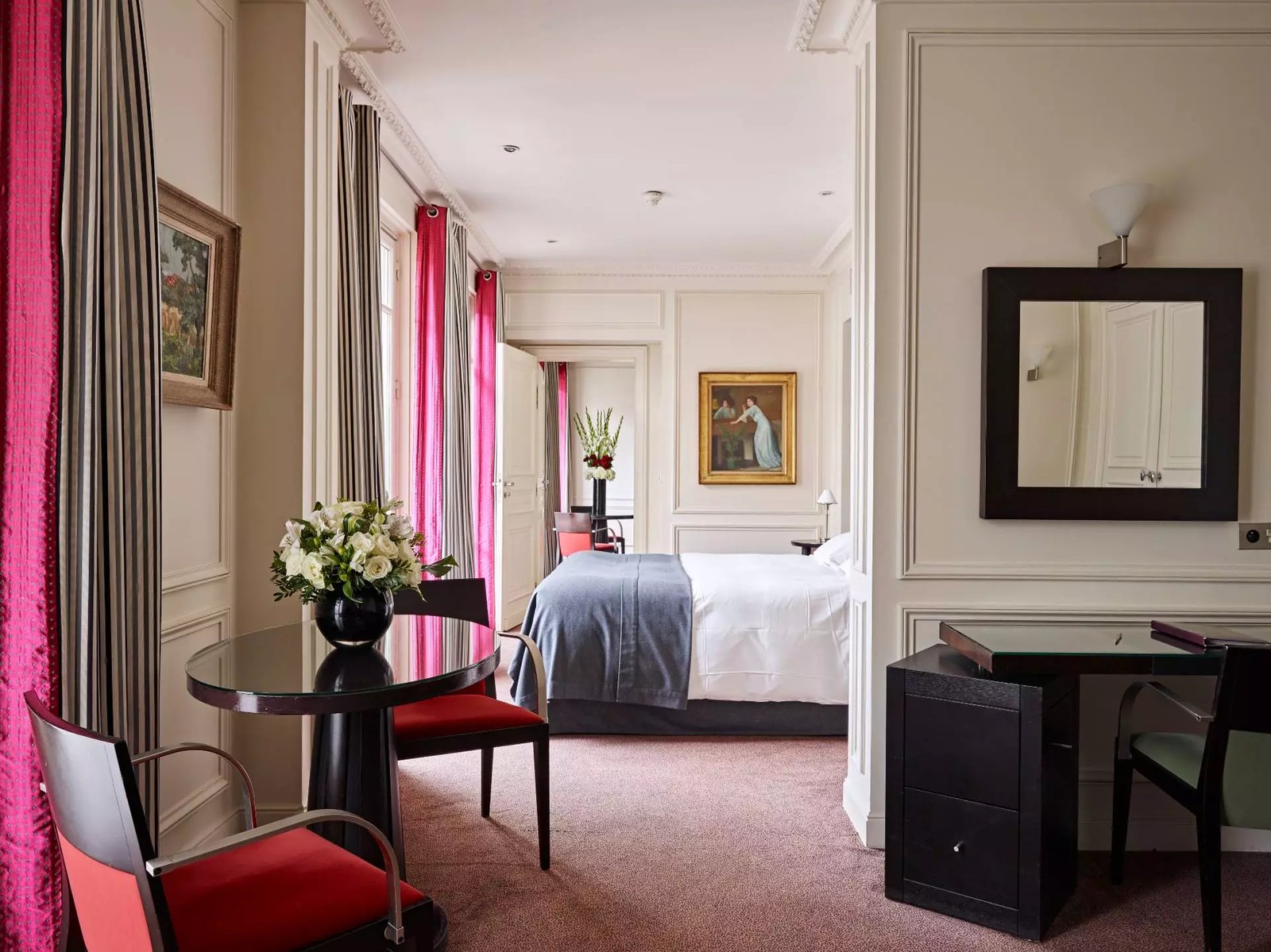 La Tremoille Hotel — rooms