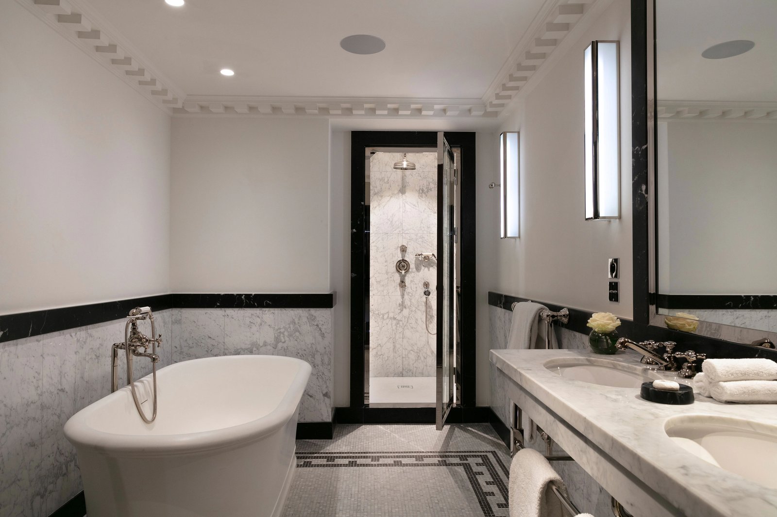 Hôtel de Berri Champs-Élysées, a Luxury Collection Hotel, Paris — rooms
