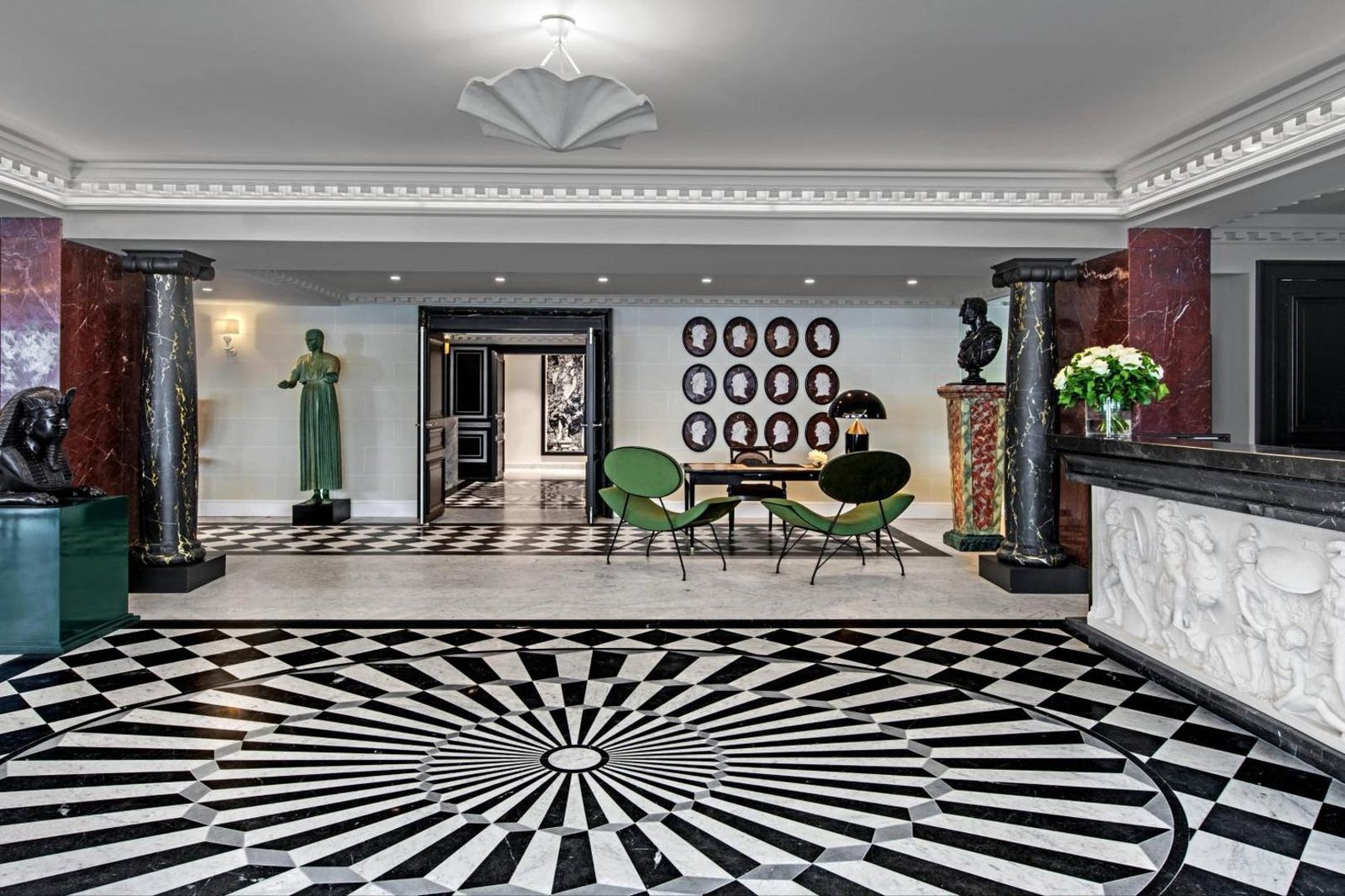 Hôtel de Berri Champs-Élysées, a Luxury Collection Hotel, Paris — vibe