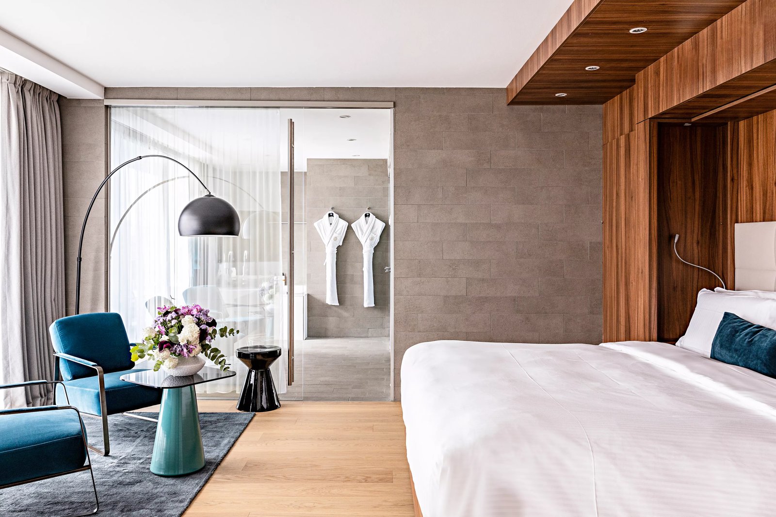 Pullman Paris Tour Eiffel — rooms