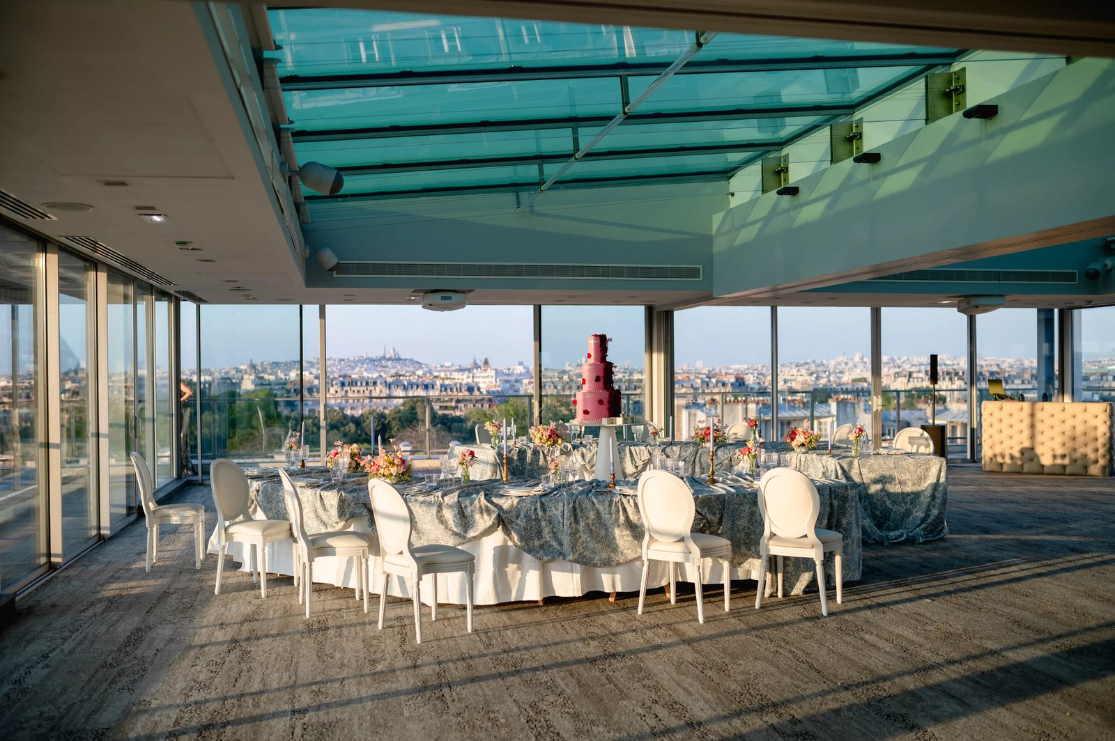 Pullman Paris Tour Eiffel — vibe