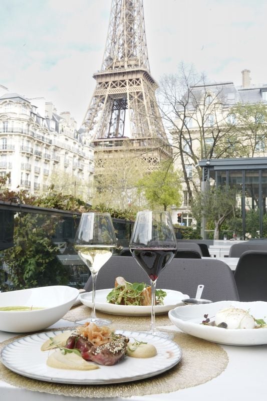 Pullman Paris Tour Eiffel — eat & drink
