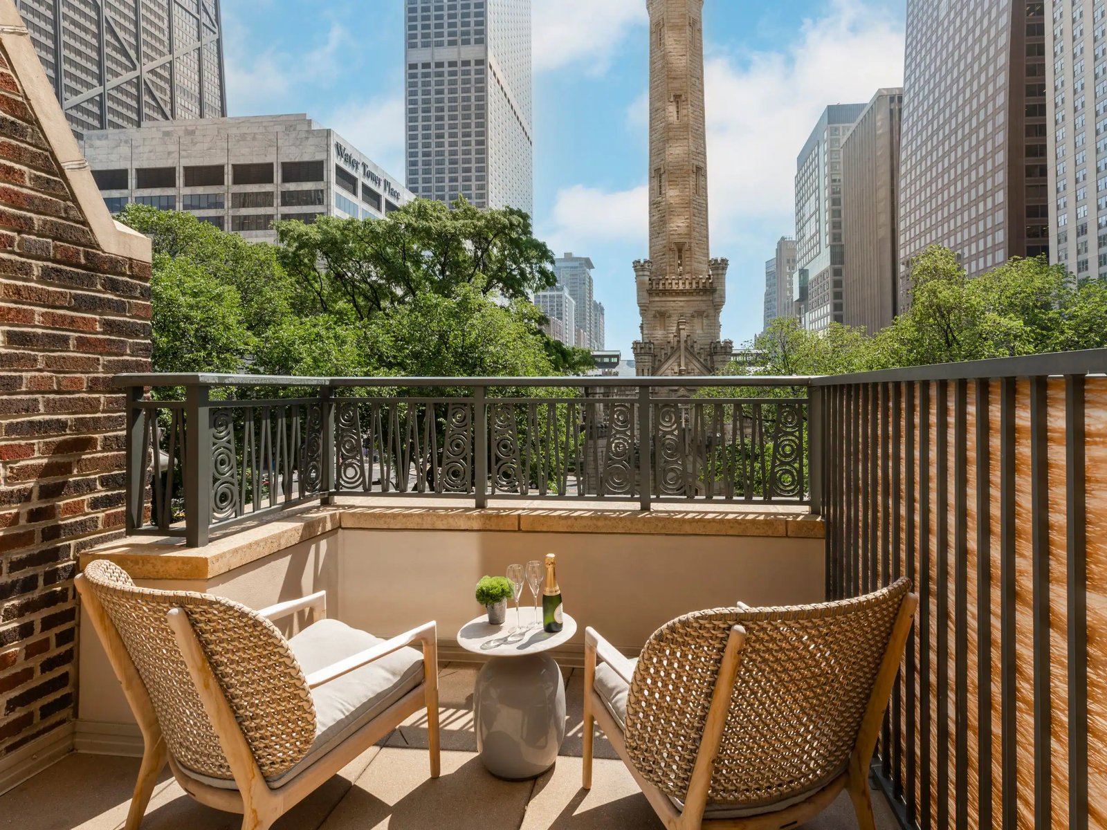 Park Hyatt Chicago — vibe