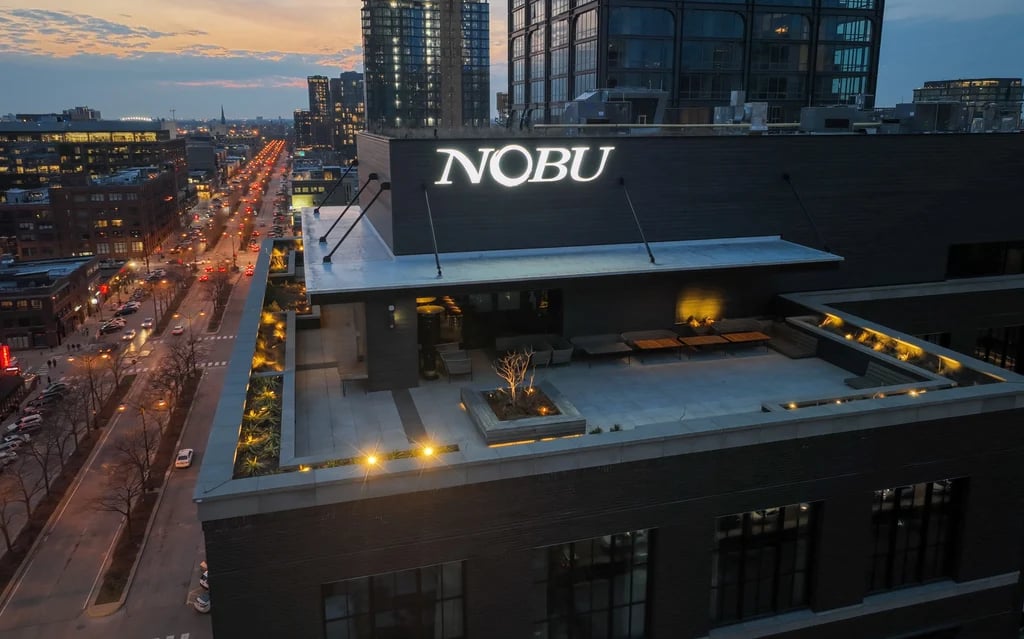 Nobu Hotel Chicago — vibe