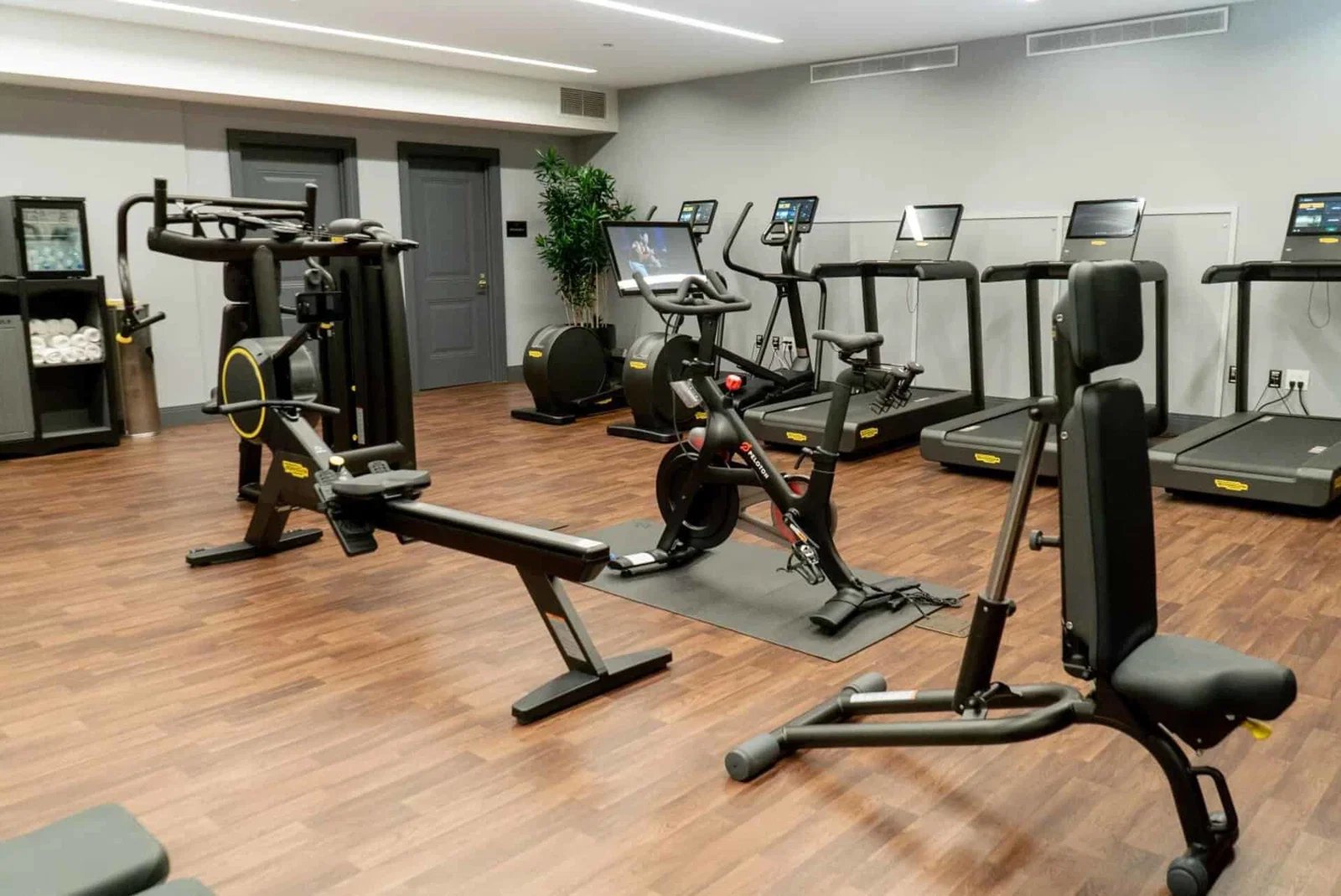 The LaSalle Chicago, Autograph Collection, the gym