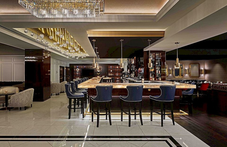 The LaSalle Chicago, Autograph Collection, grill on 21