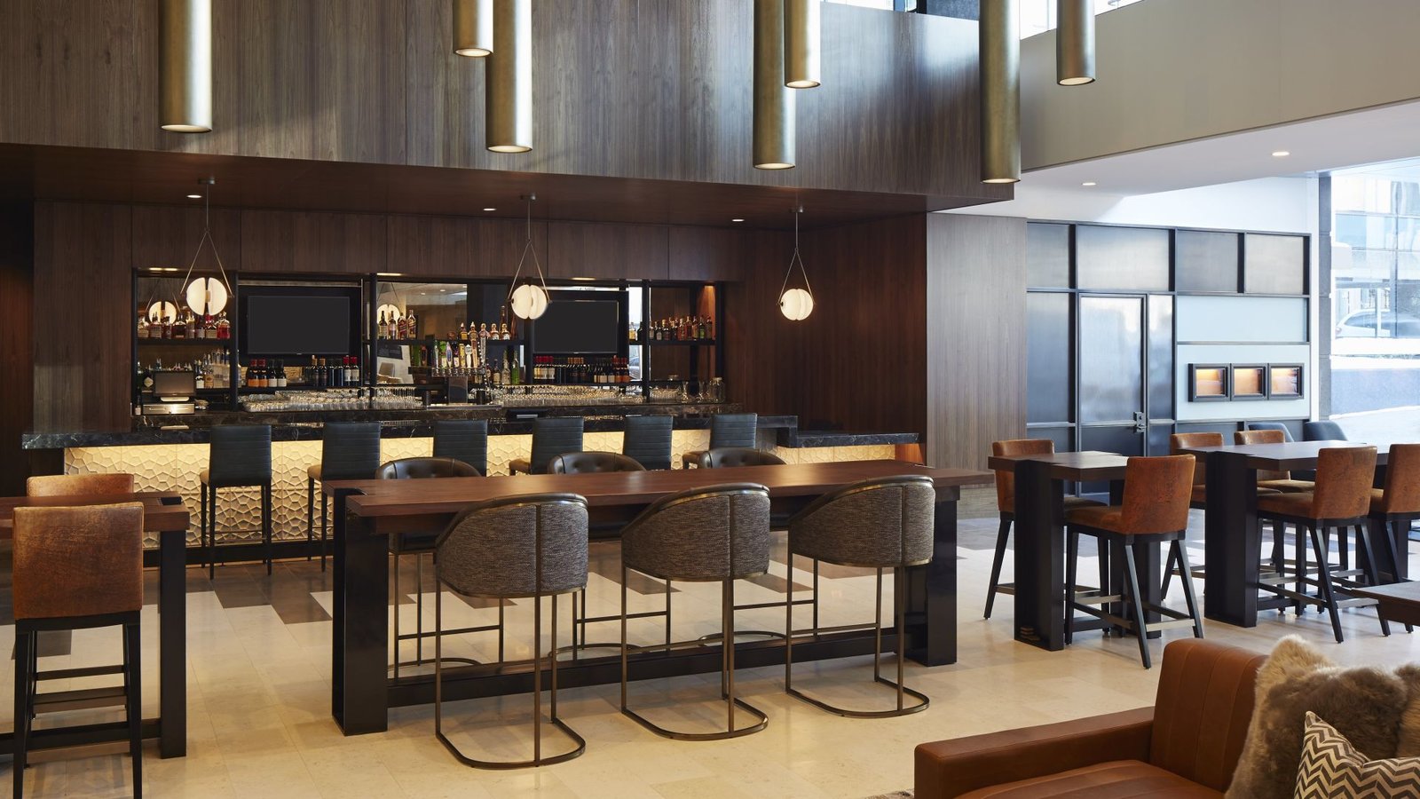 Loews Chicago Hotel — eat & drink
