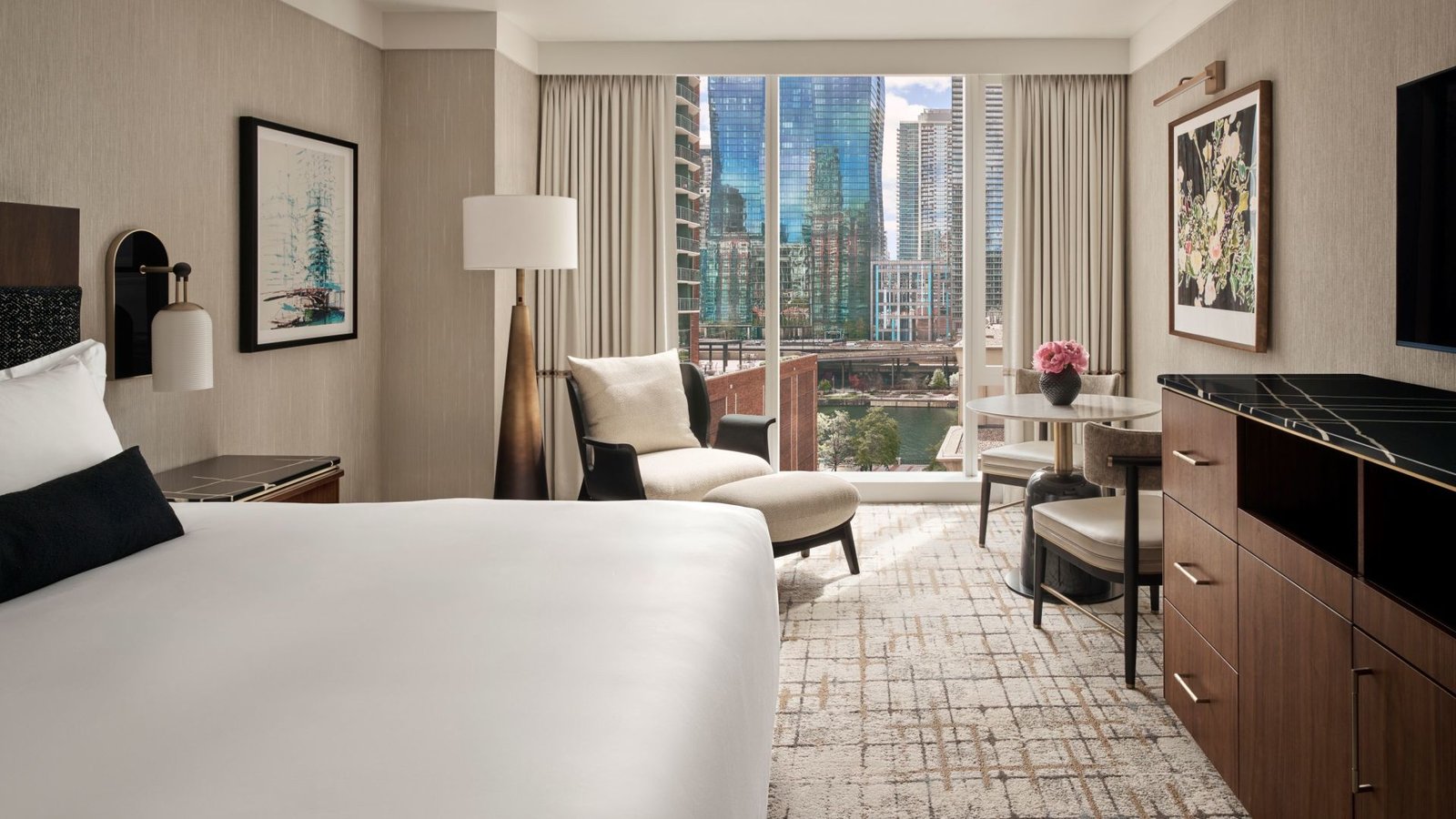 Loews Chicago Hotel — rooms