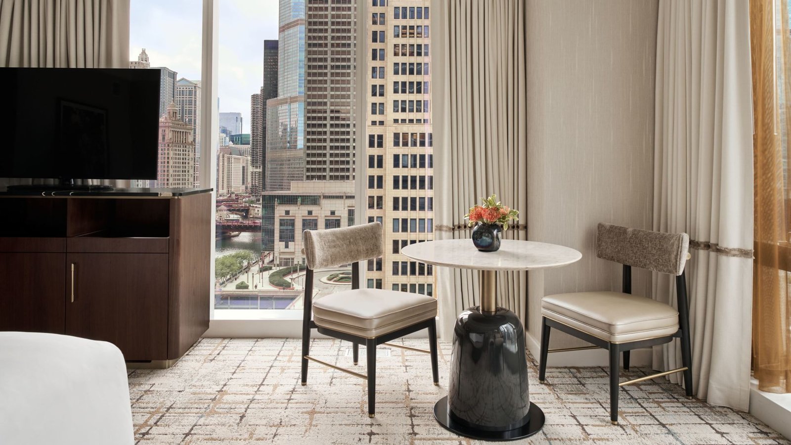 Loews Chicago Hotel — rooms