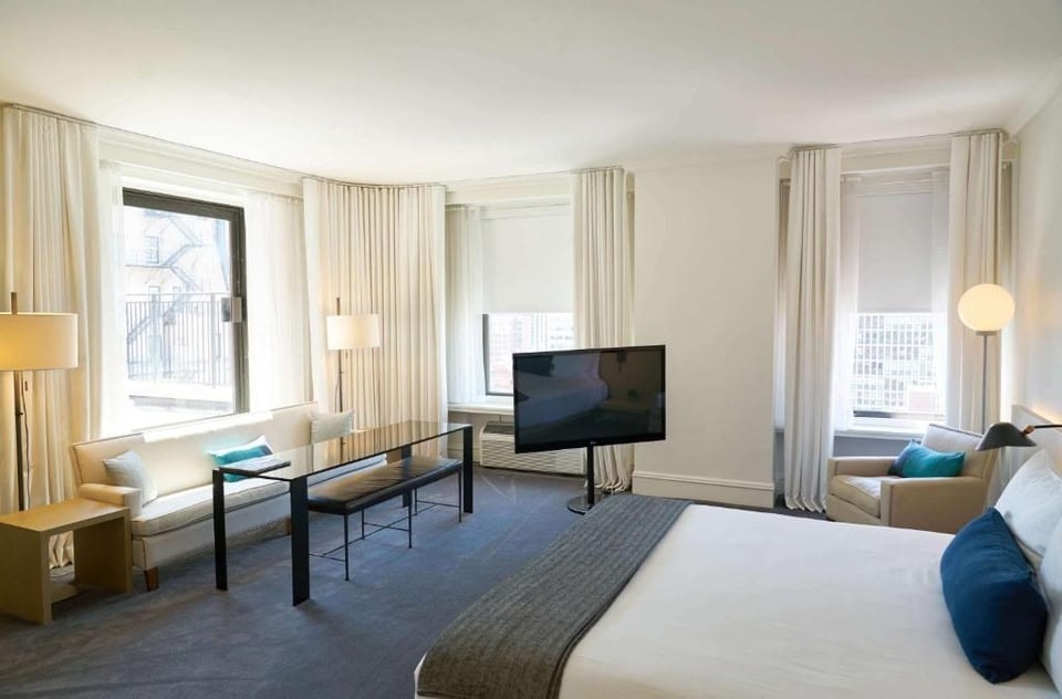 Ambassador Gold Coast — rooms