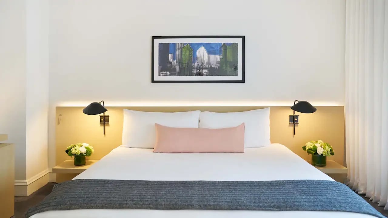 Ambassador Gold Coast — rooms