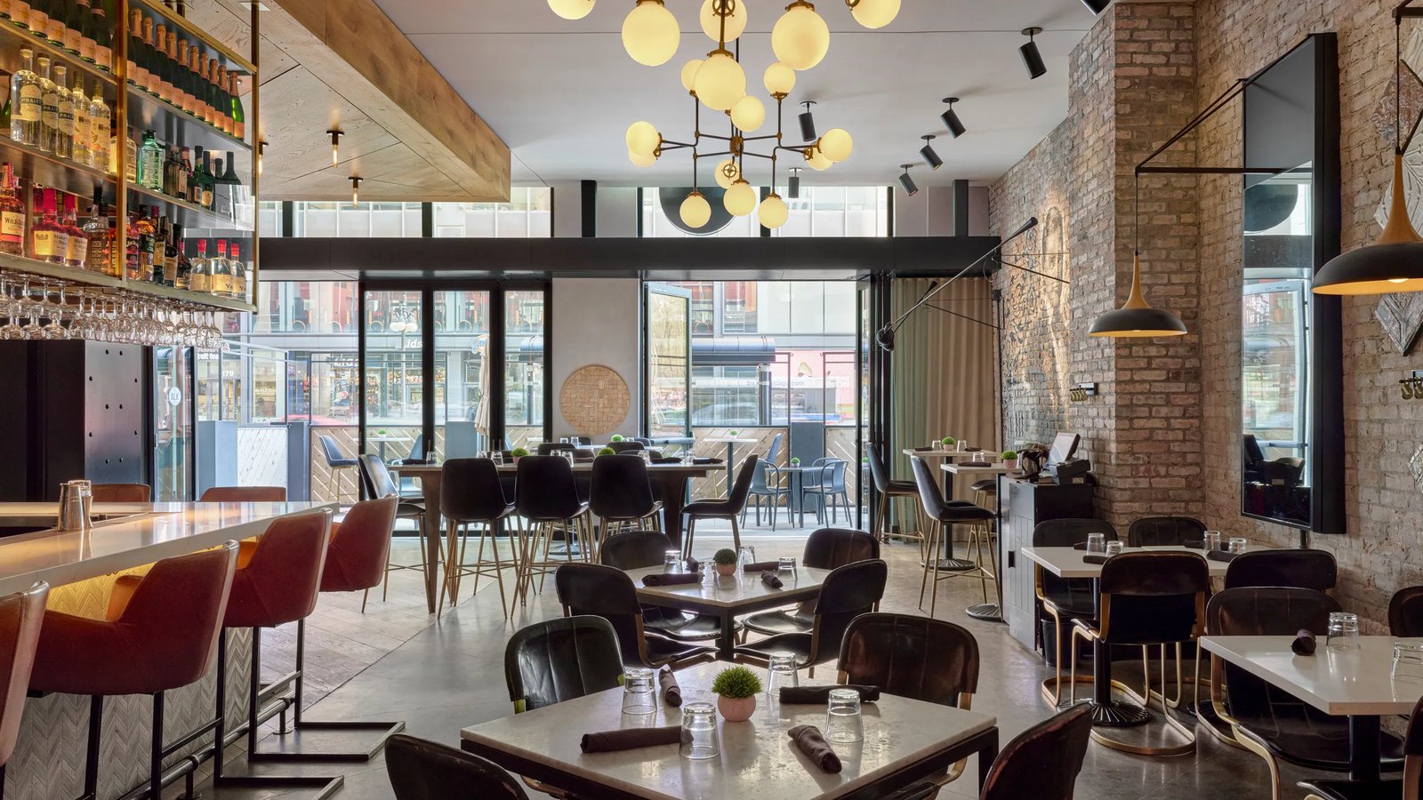 Arlo Chicago — eat & drink