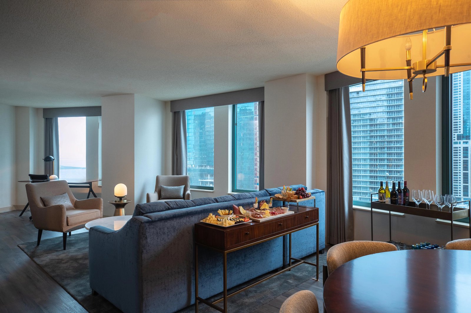 Sheraton Grand Chicago Riverwalk — rooms