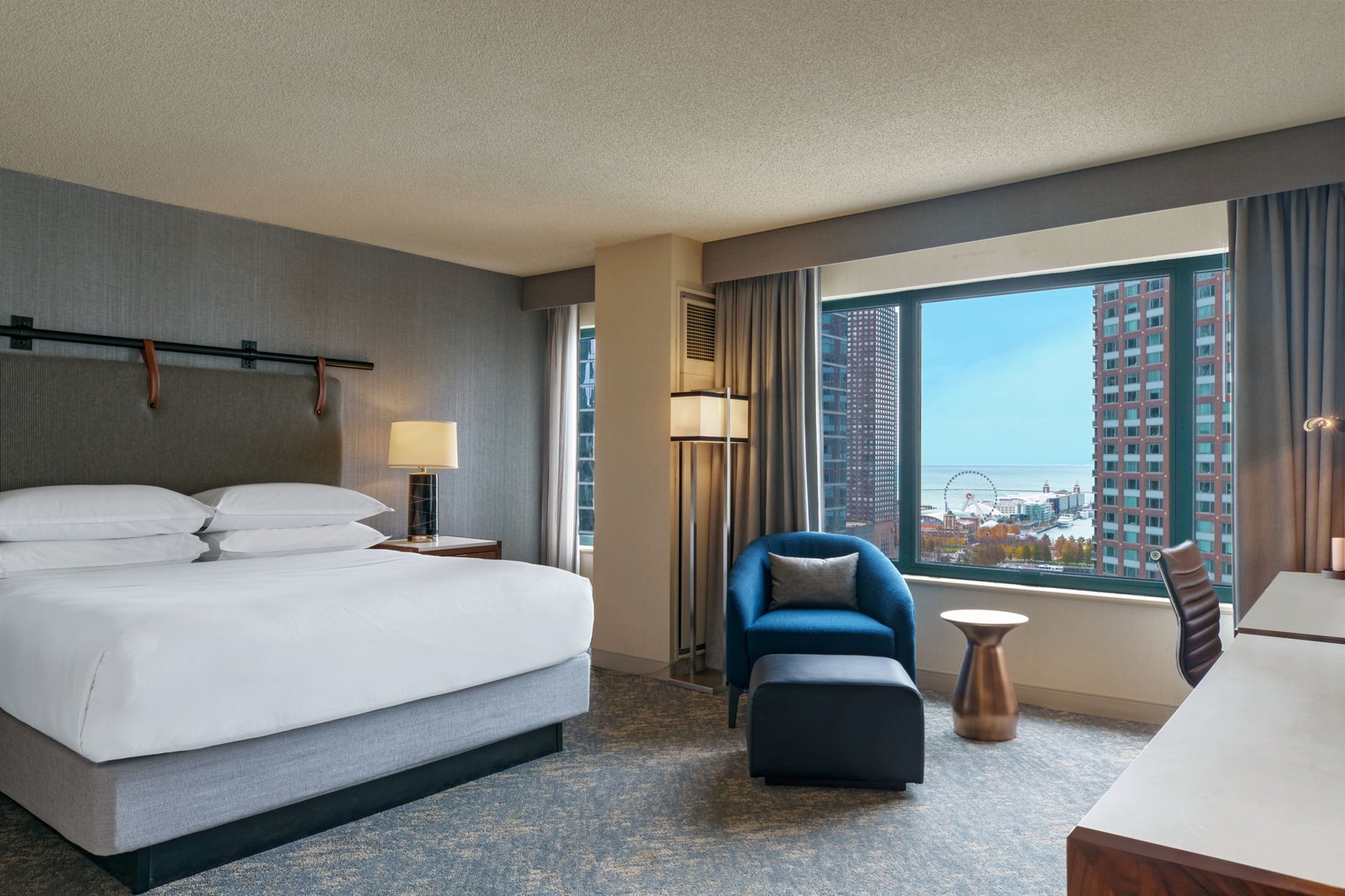 Sheraton Grand Chicago Riverwalk — rooms