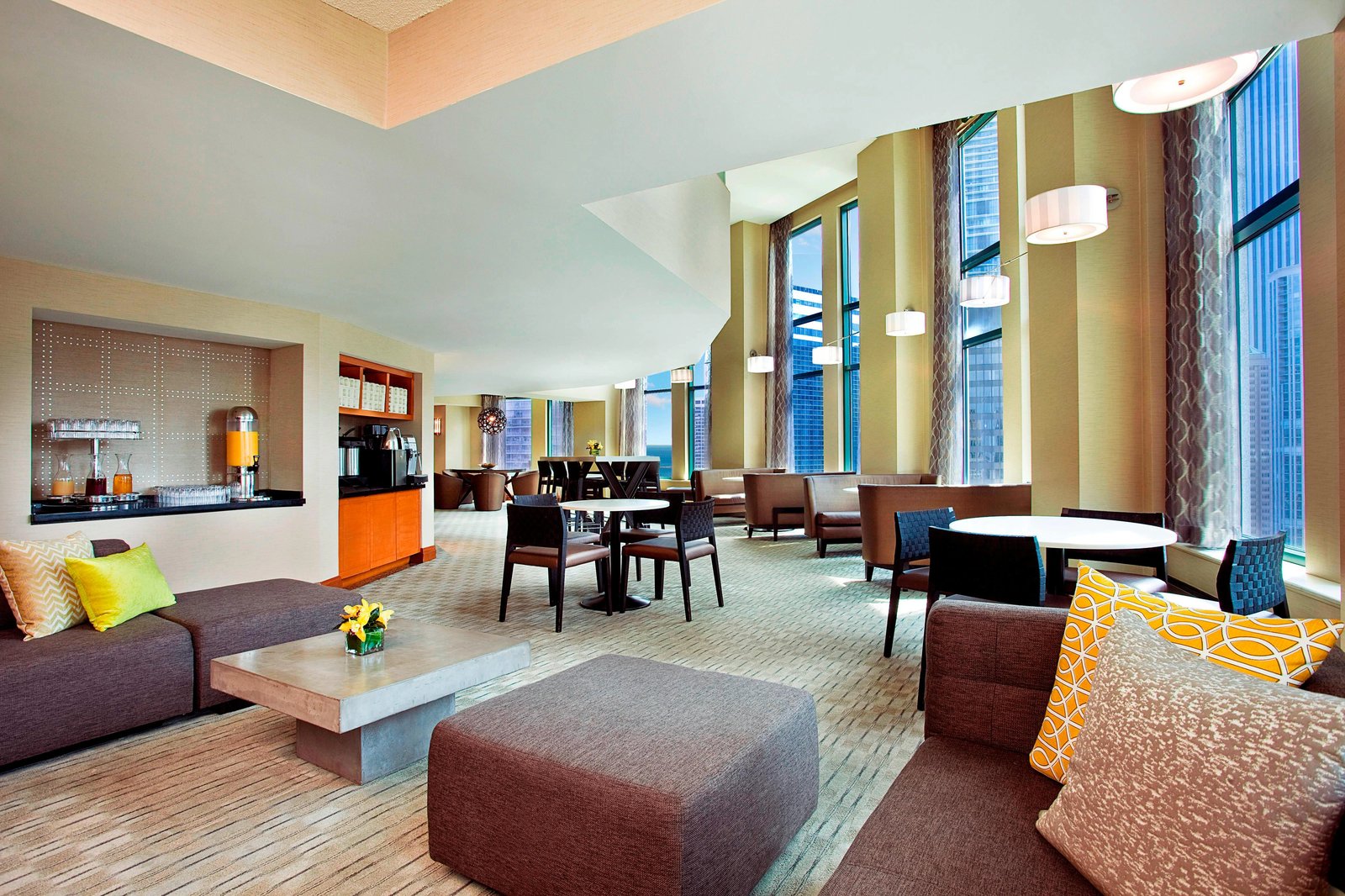 Sheraton Grand Chicago Riverwalk — eat & drink