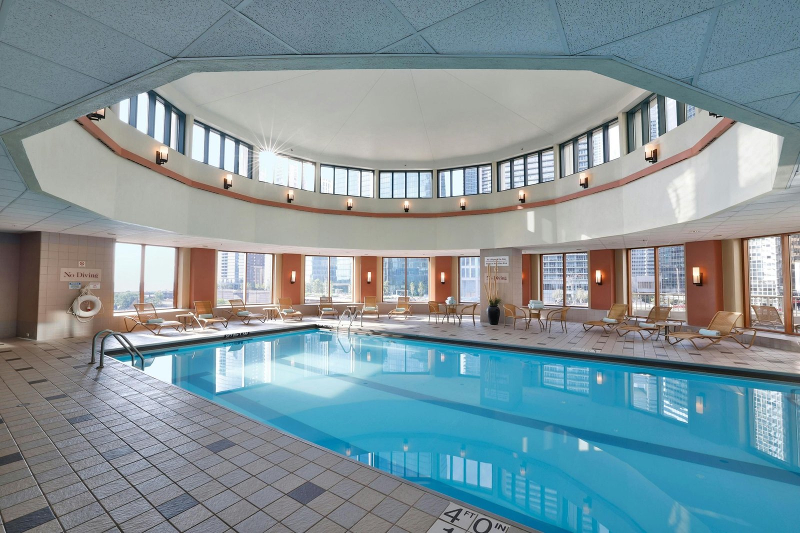Sheraton Grand Chicago Riverwalk, the pool
