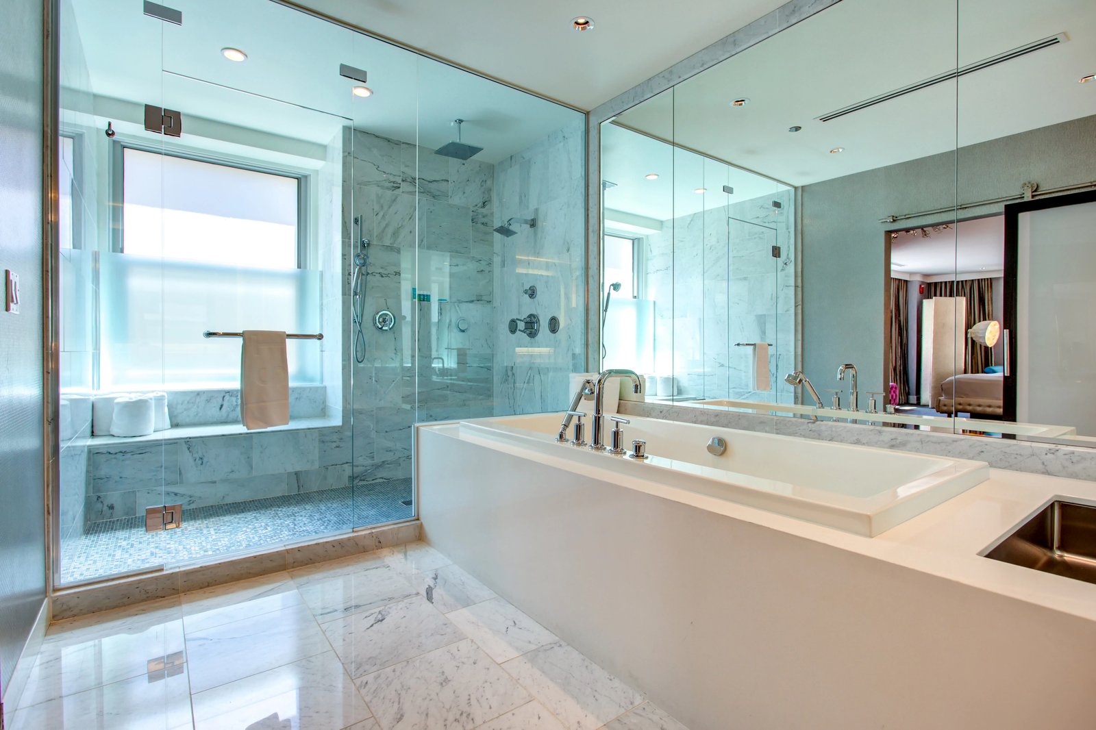 THE MIDLAND HOTEL, Chicago, a Tribute Portfolio Hotel — rooms