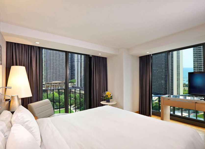 Radisson Blu Aqua Hotel, Chicago — rooms