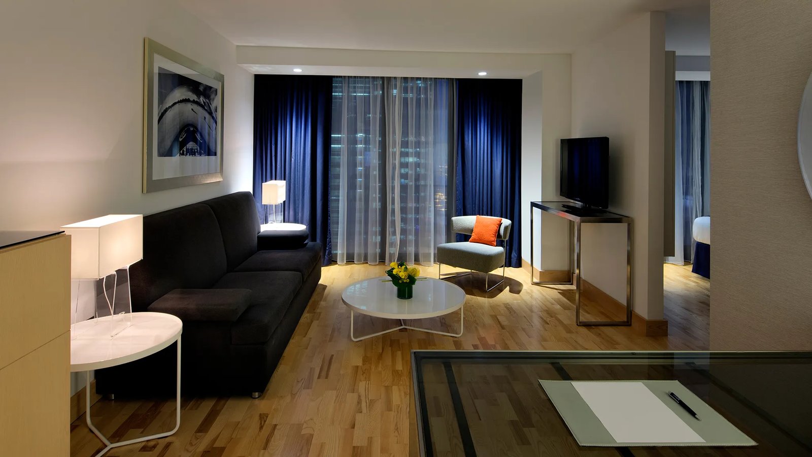 Radisson Blu Aqua Hotel, Chicago — rooms
