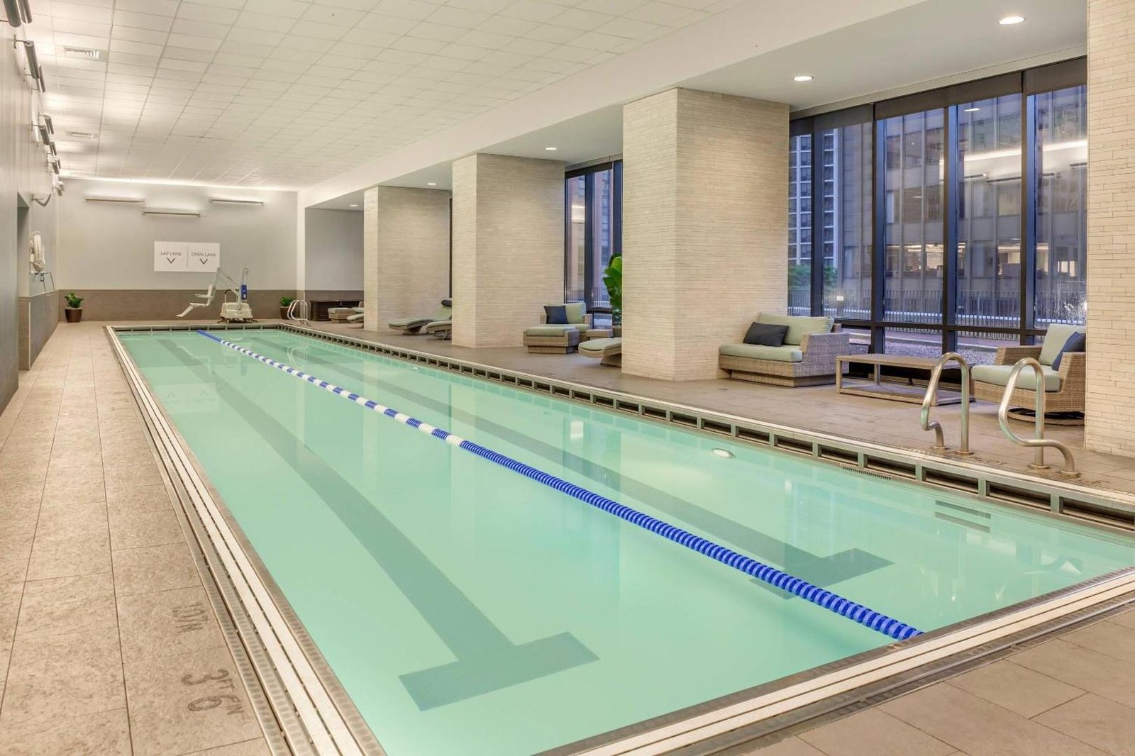 Radisson Blu Aqua Hotel, Chicago — wellness