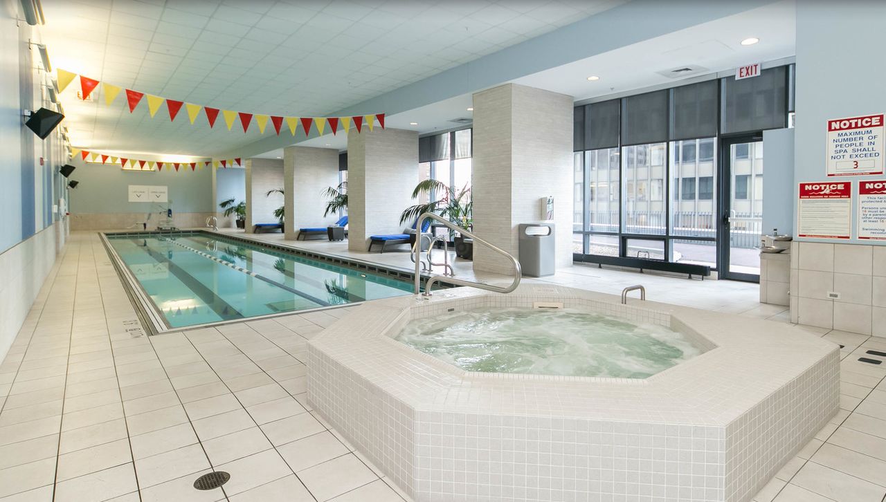 Radisson Blu Aqua Hotel, Chicago — wellness