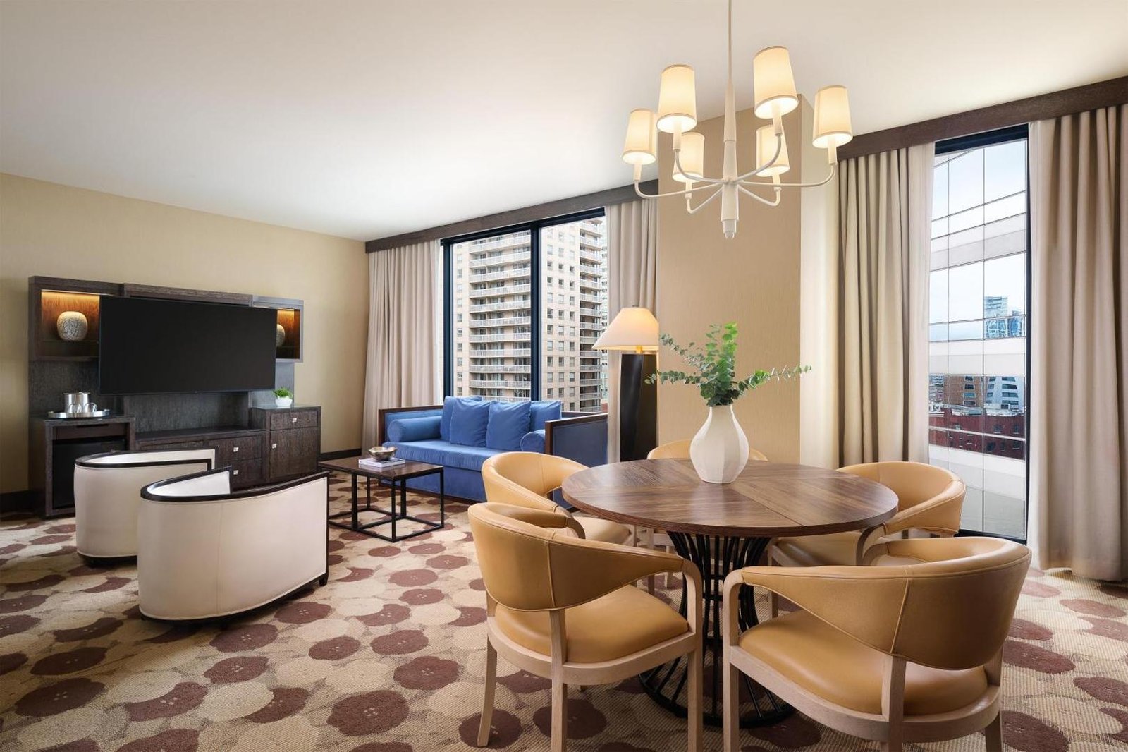The Royal Sonesta Chicago River North — rooms