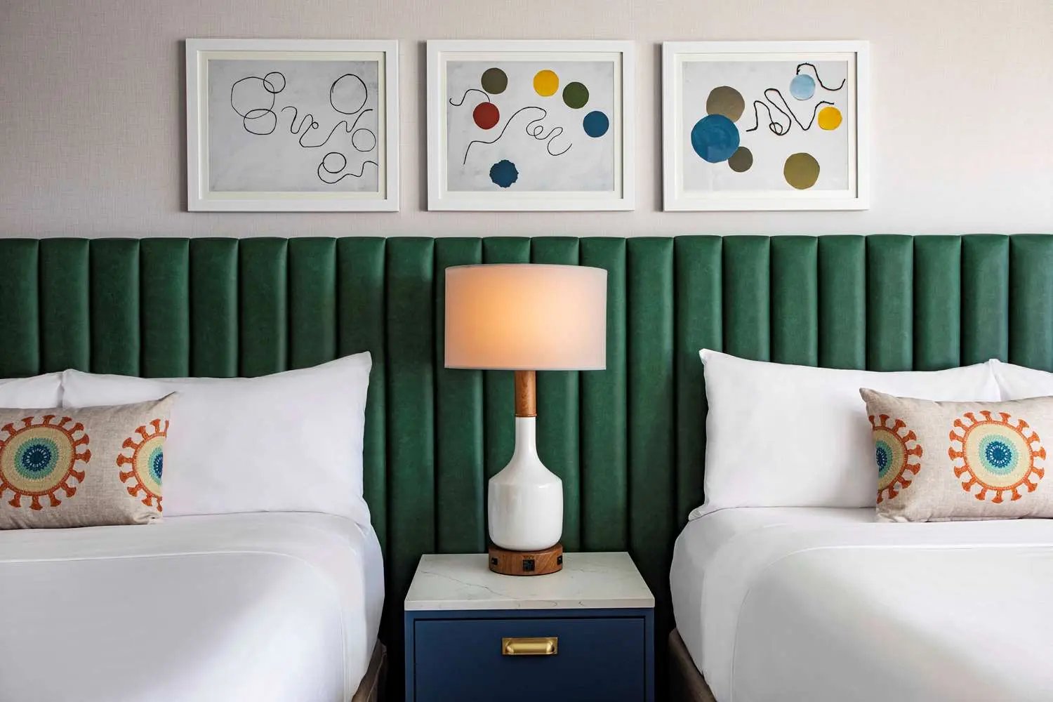 The Royal Sonesta Chicago Downtown — rooms
