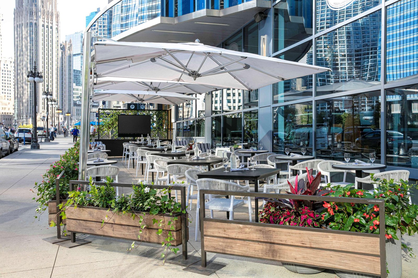 The Royal Sonesta Chicago Downtown — eat & drink