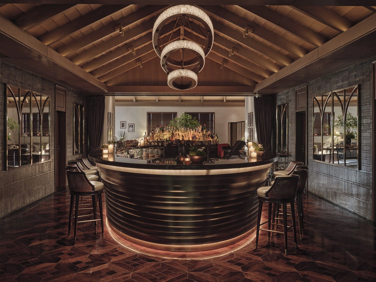 Shanghai Jianyeli Capella Hotel — eat & drink