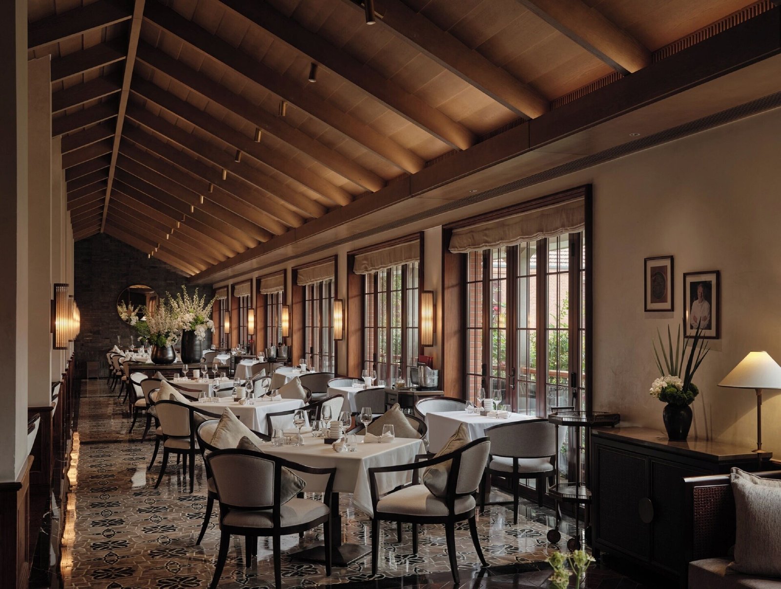 Shanghai Jianyeli Capella Hotel — eat & drink