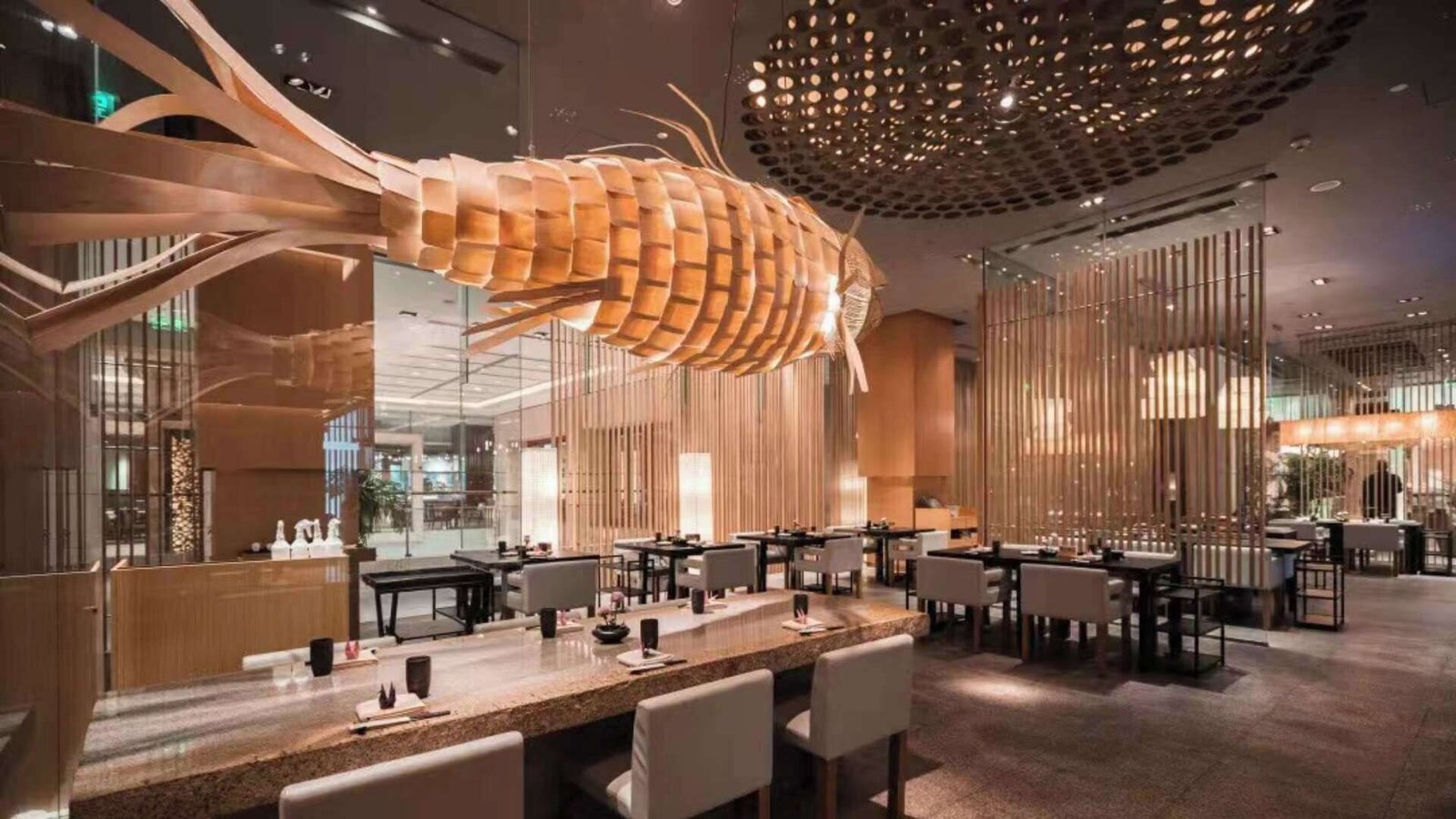 Pudong Shangri-La, at the table
