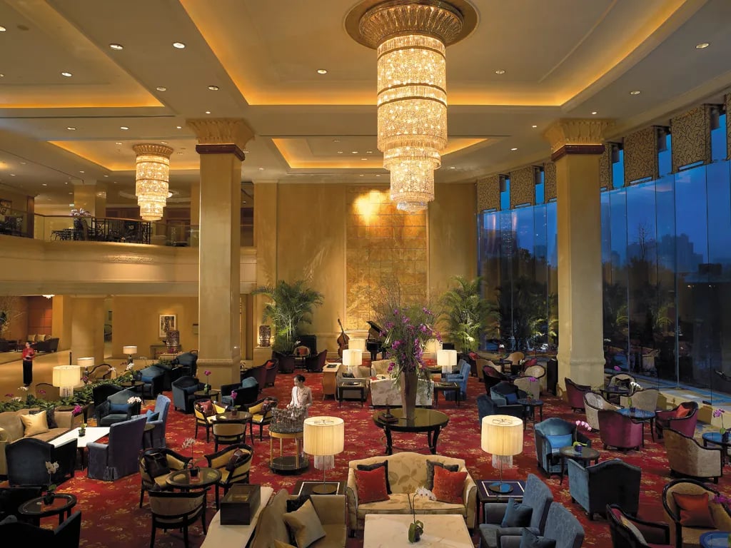 Pudong Shangri-La — vibe