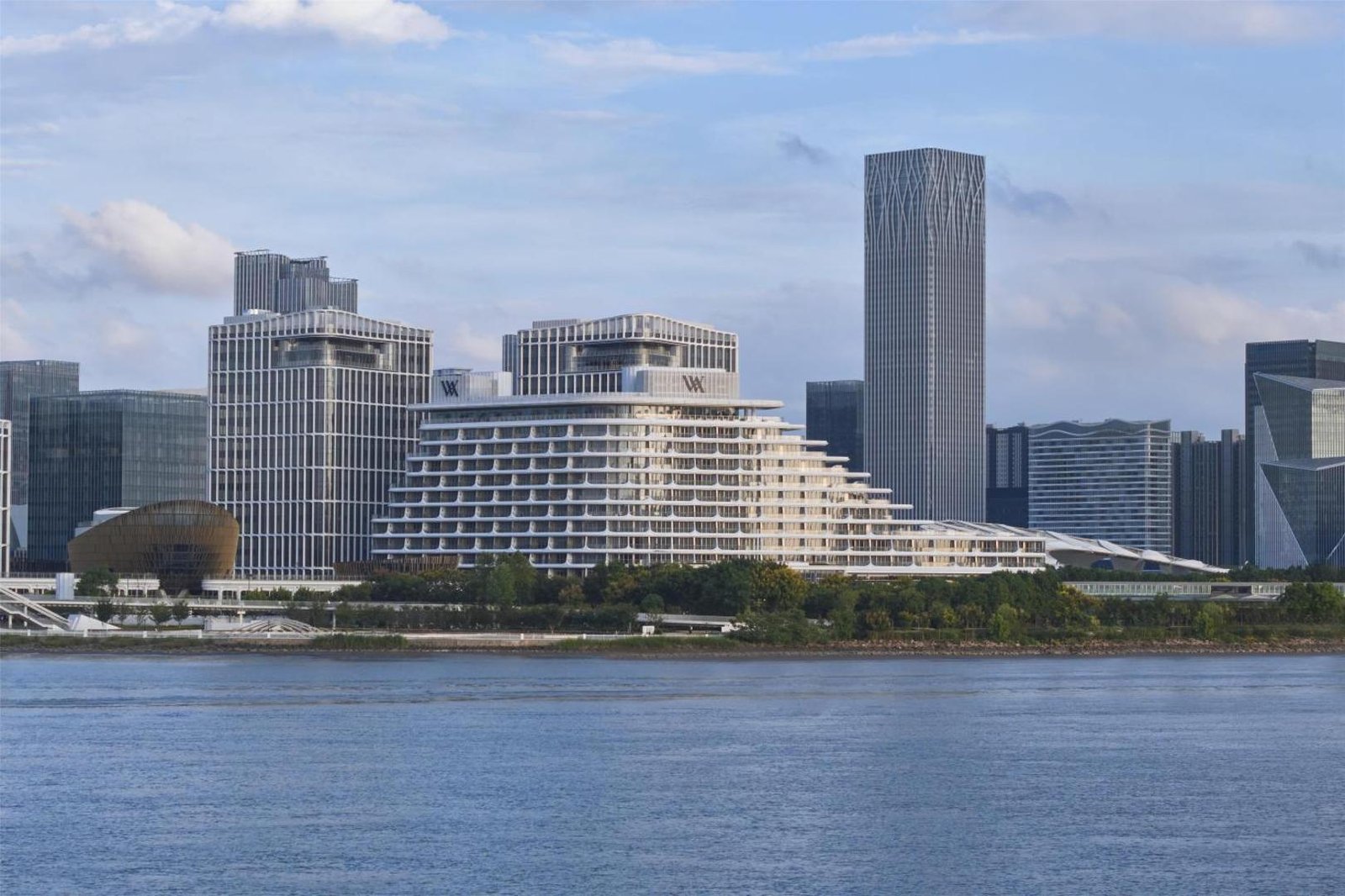Waldorf Astoria Shanghai Qiantan — backstory
