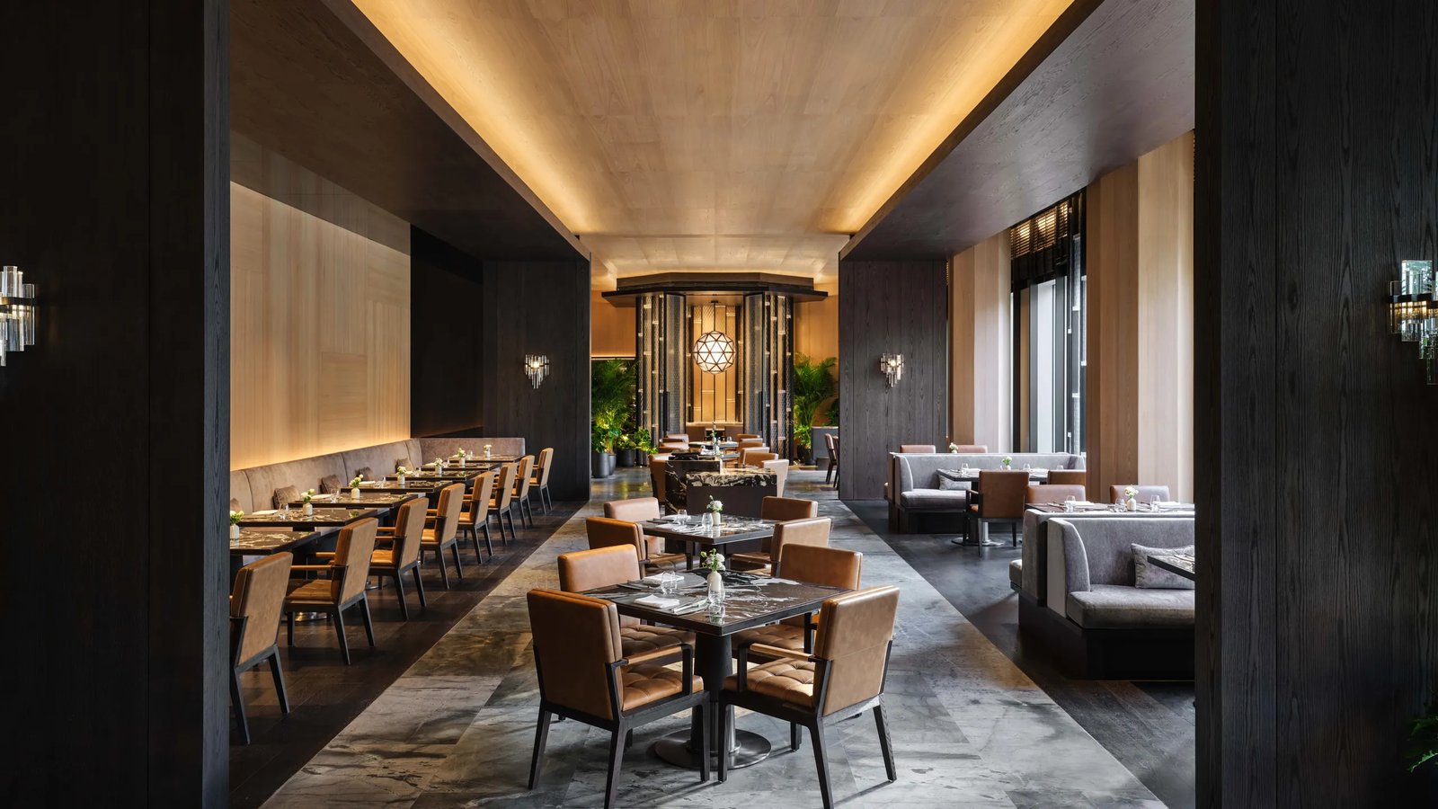 Waldorf Astoria Shanghai Qiantan — eat & drink