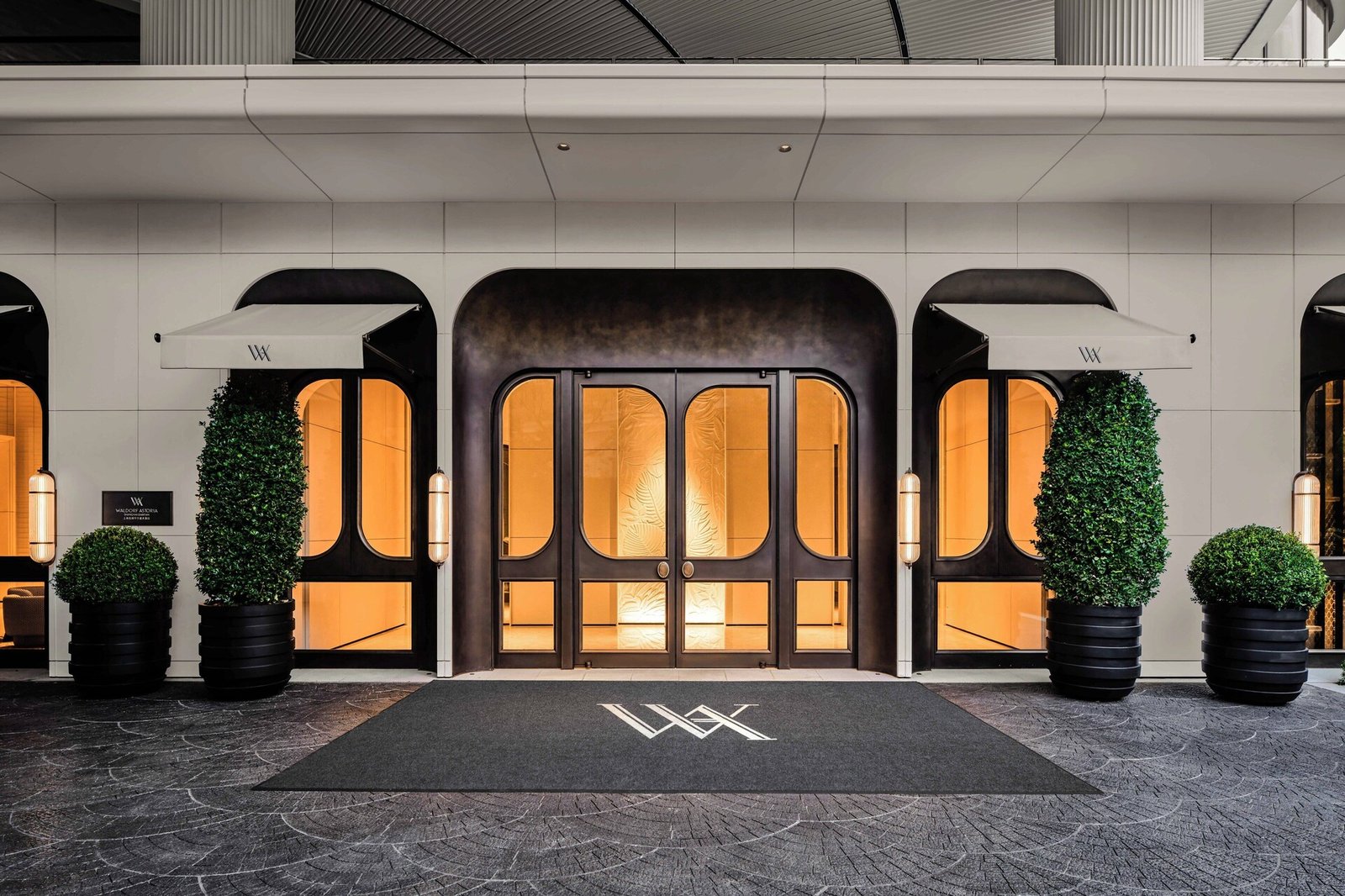 Waldorf Astoria Shanghai Qiantan — backstory