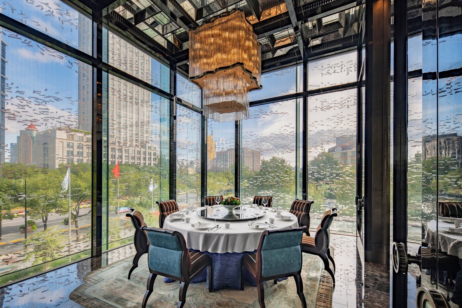 Regent Shanghai Pudong — eat & drink
