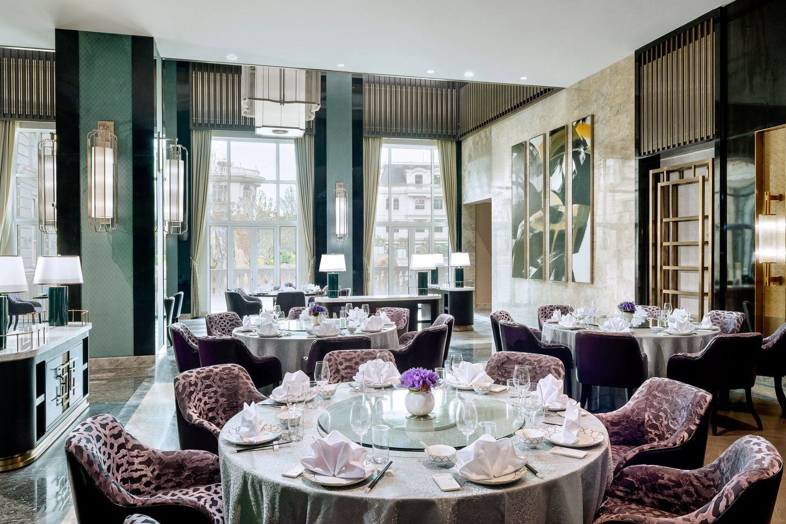 Sofitel Shanghai Hongqiao — eat & drink
