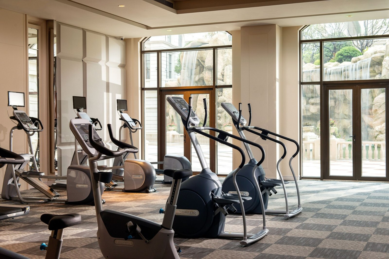 Sofitel Shanghai Hongqiao, the gym
