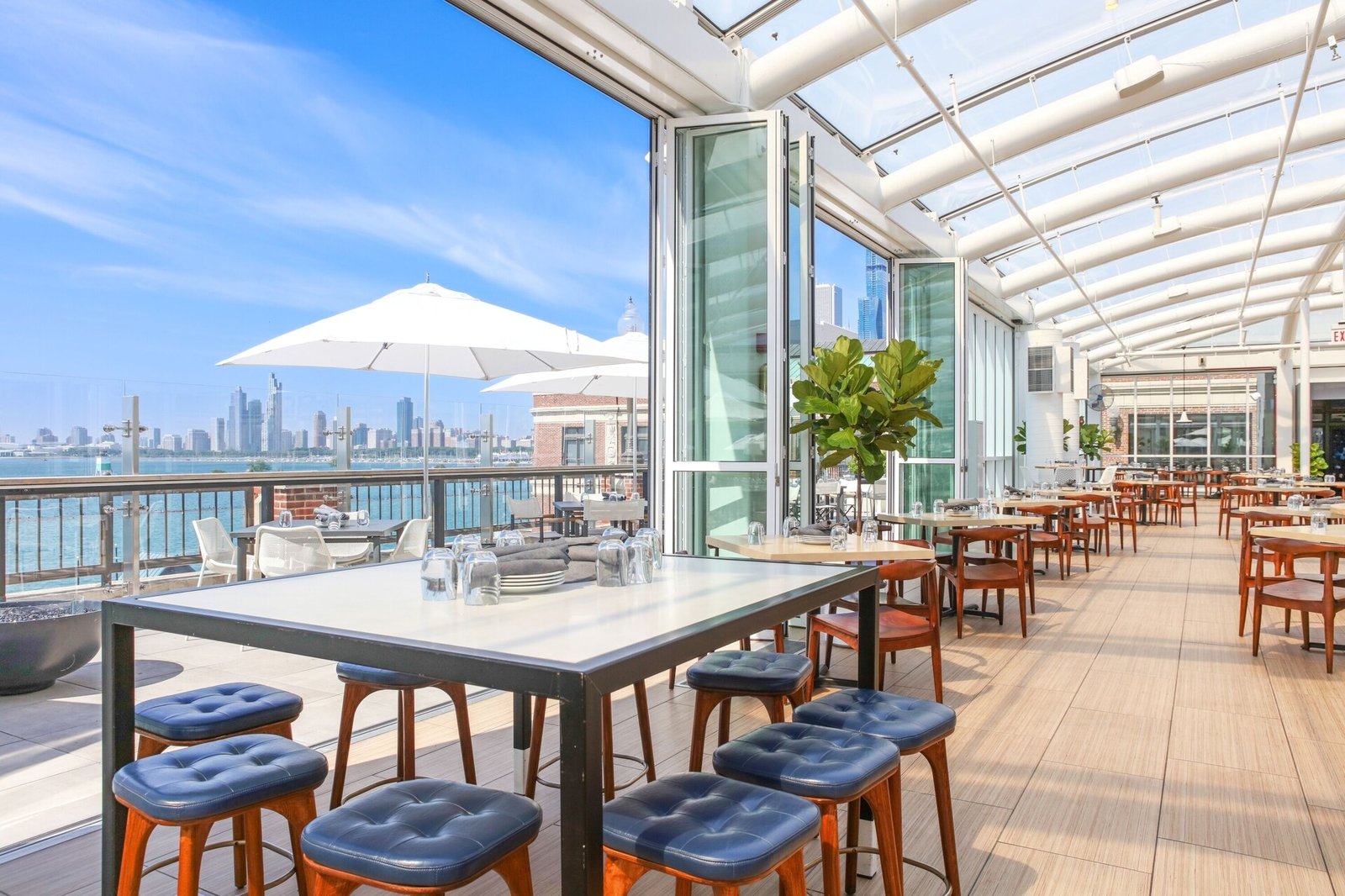 Sable at Navy Pier Chicago, Curio Collection by Hilton — eat & drink