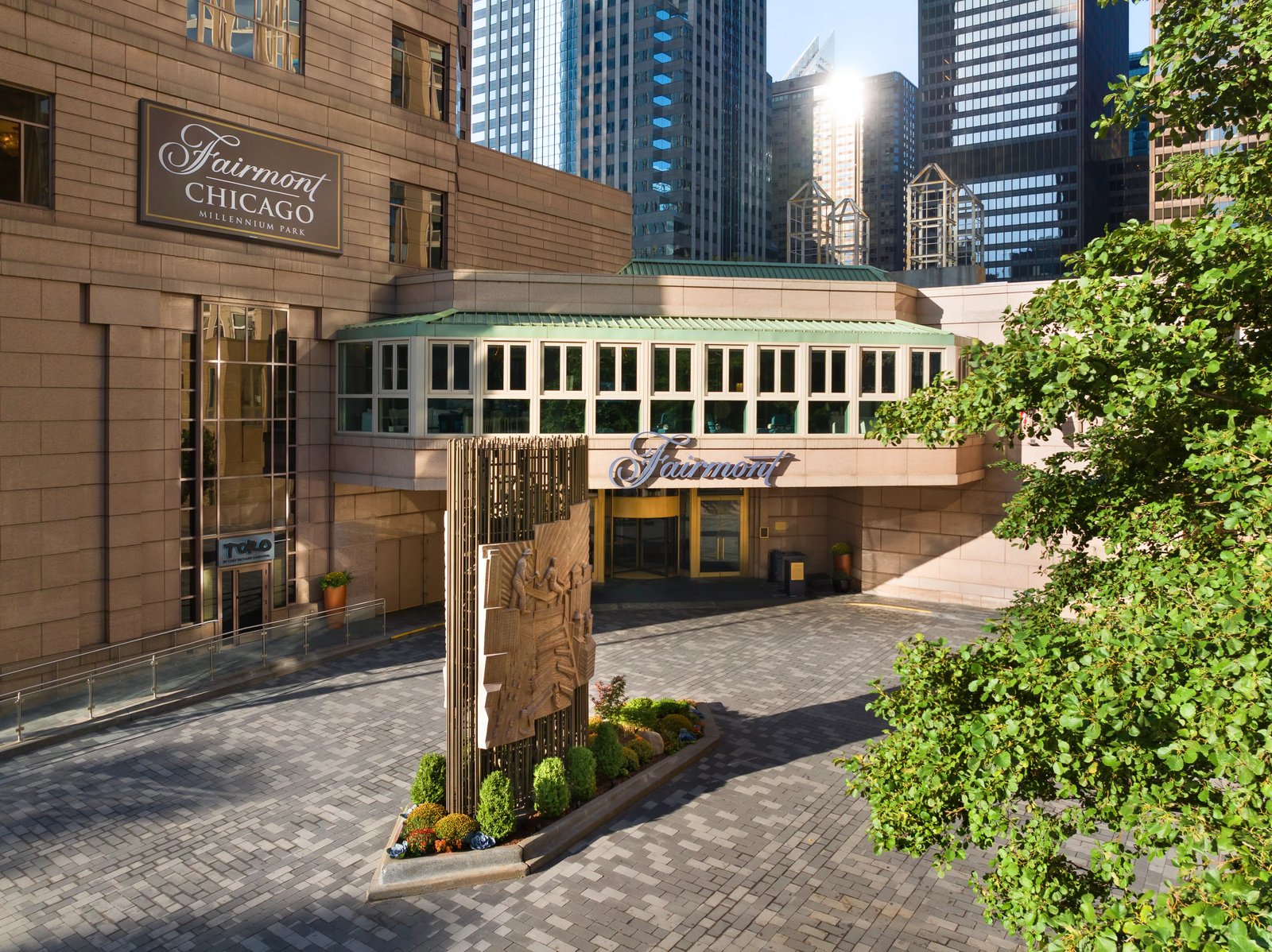 Fairmont Chicago, Millennium Park — backstory